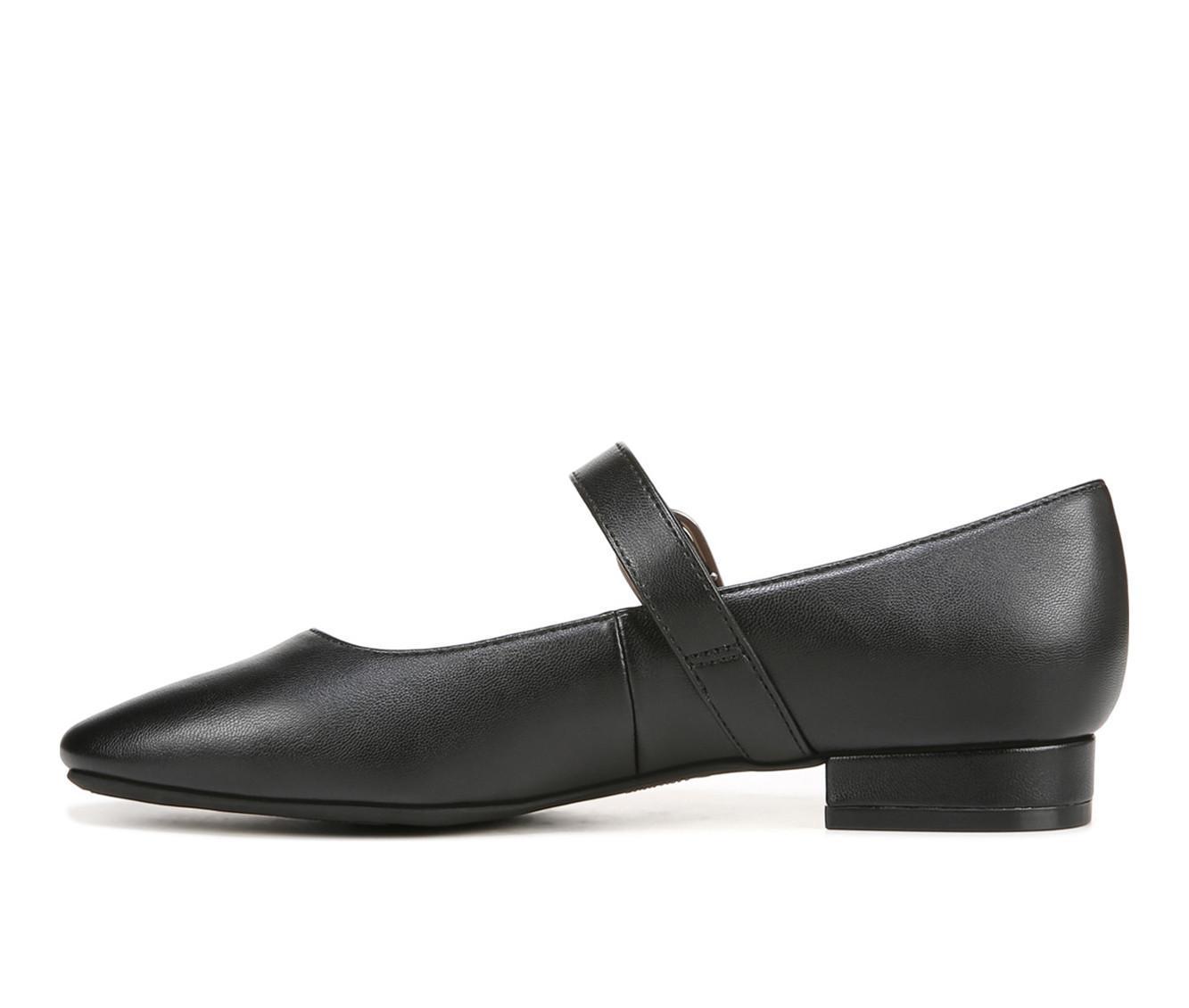 Women's LifeStride Cameo Mary Jane Pumps Product Image
