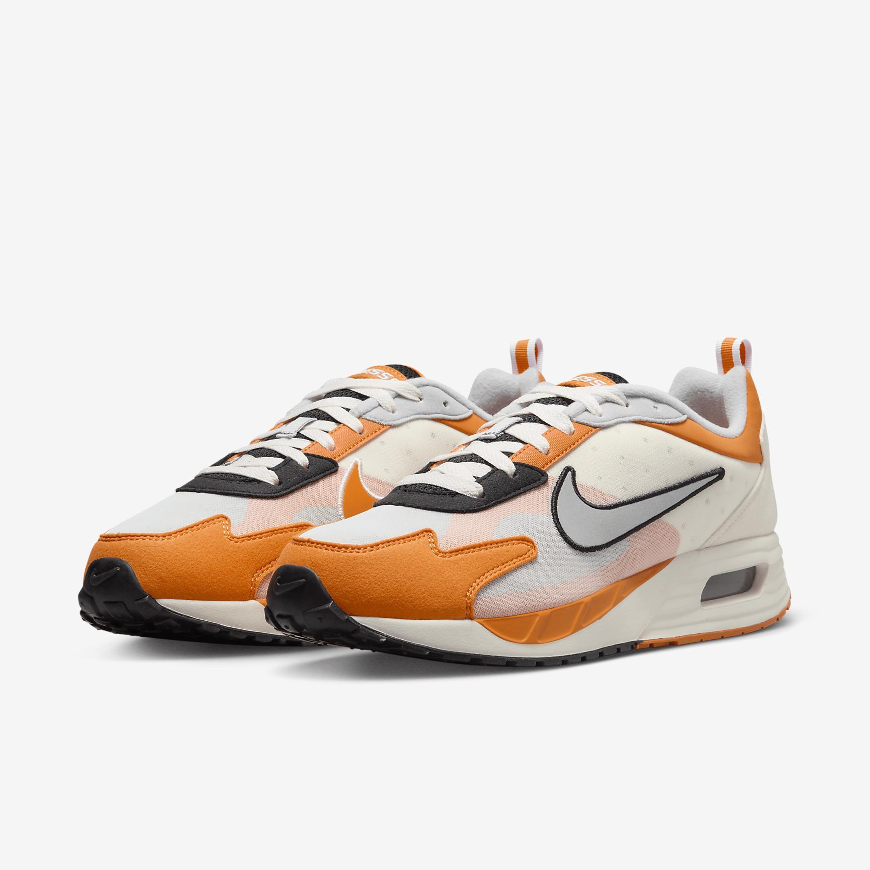 Tennessee Nike Air Max Solo Men's Shoes Product Image