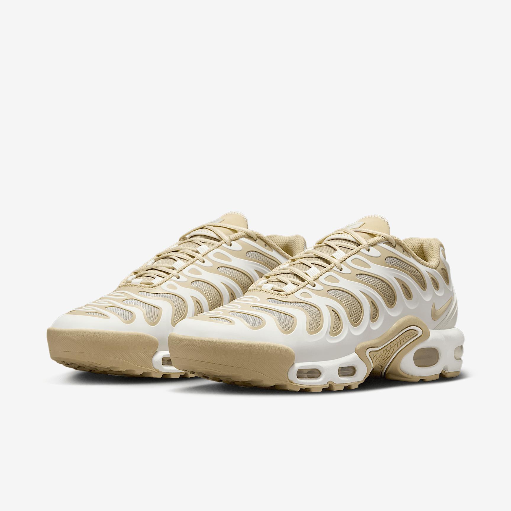 Nike Women's Air Max Plus Drift Shoes Product Image
