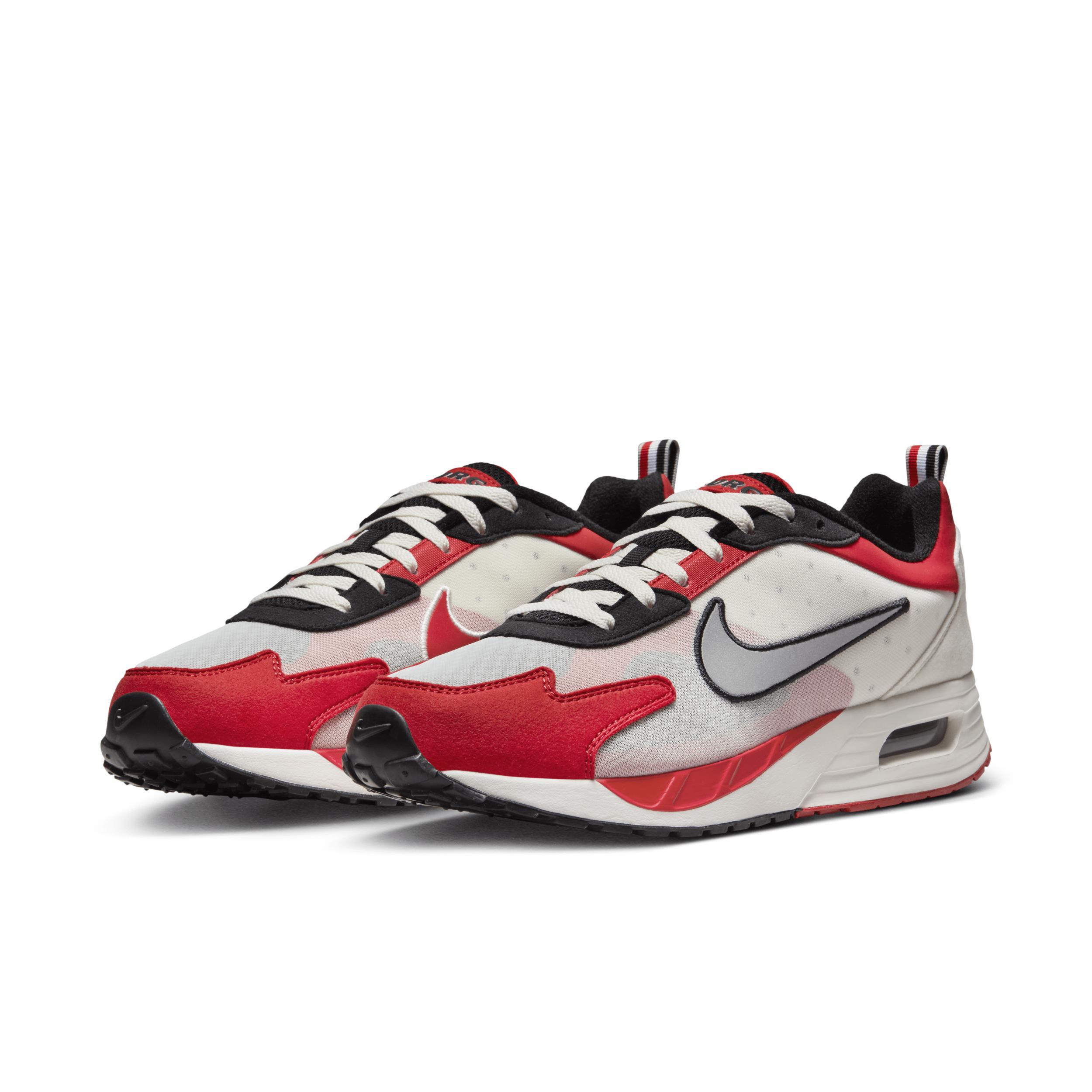 Georgia Nike Men's Air Max Solo Shoes Product Image