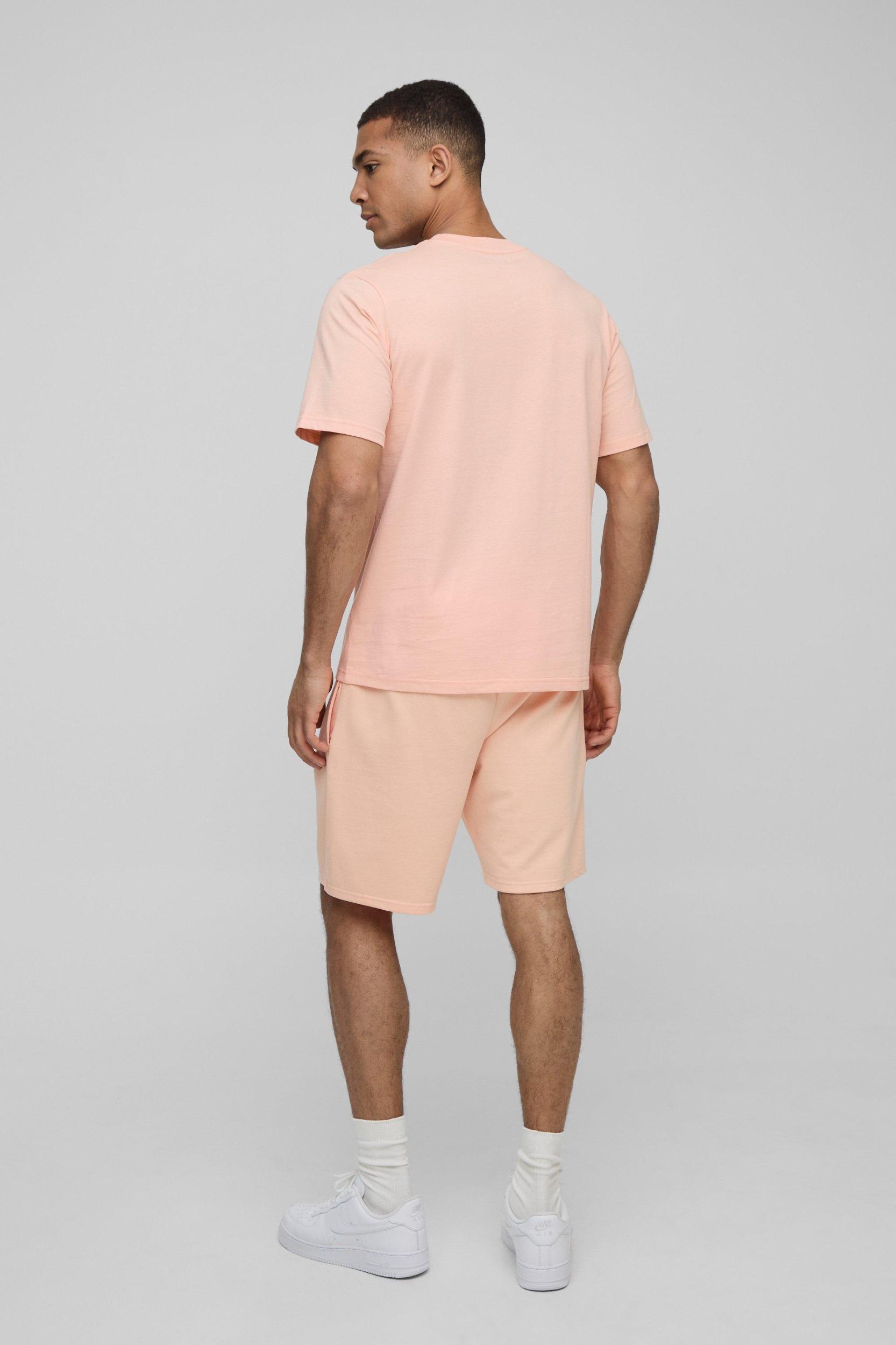 Regular Fit Basic Crew Neck T-shirt | boohooMAN USA Product Image