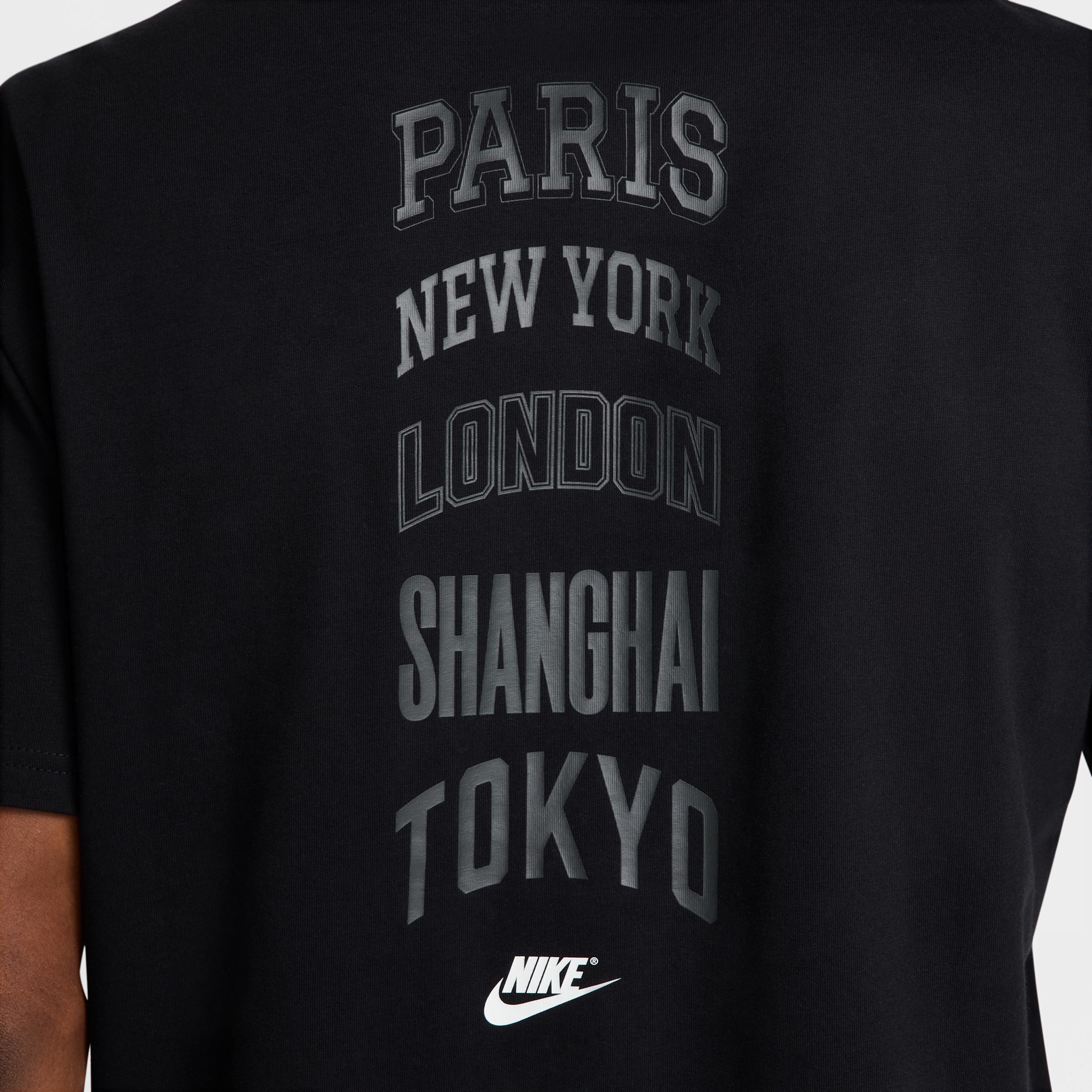 Nike Sportswear Men's Max90 T-Shirt Product Image