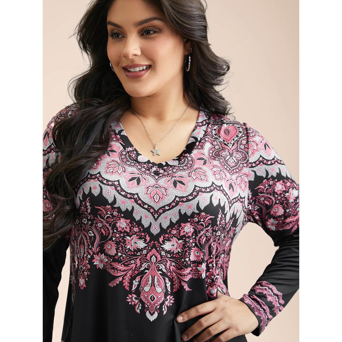 Plus Size Stretchy Boho Print Full Sleeve T-Shirt Black Women Casual Contrast V-neck Everyday T-shirts BloomChic 22-24/3X Product Image