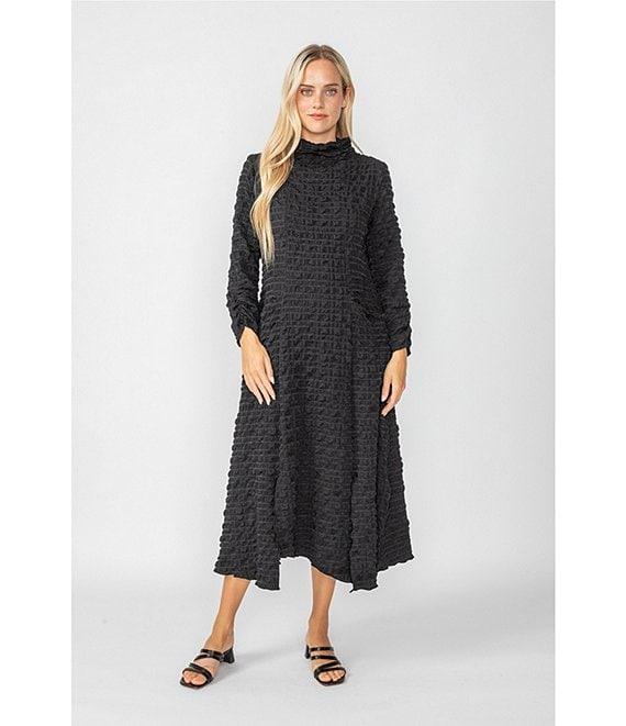 IC Collection Textured Bubble Check Pucker Woven Mock Neck 3/4 Sleeve Asymmetrical Hem Midi A-Line Dress Product Image