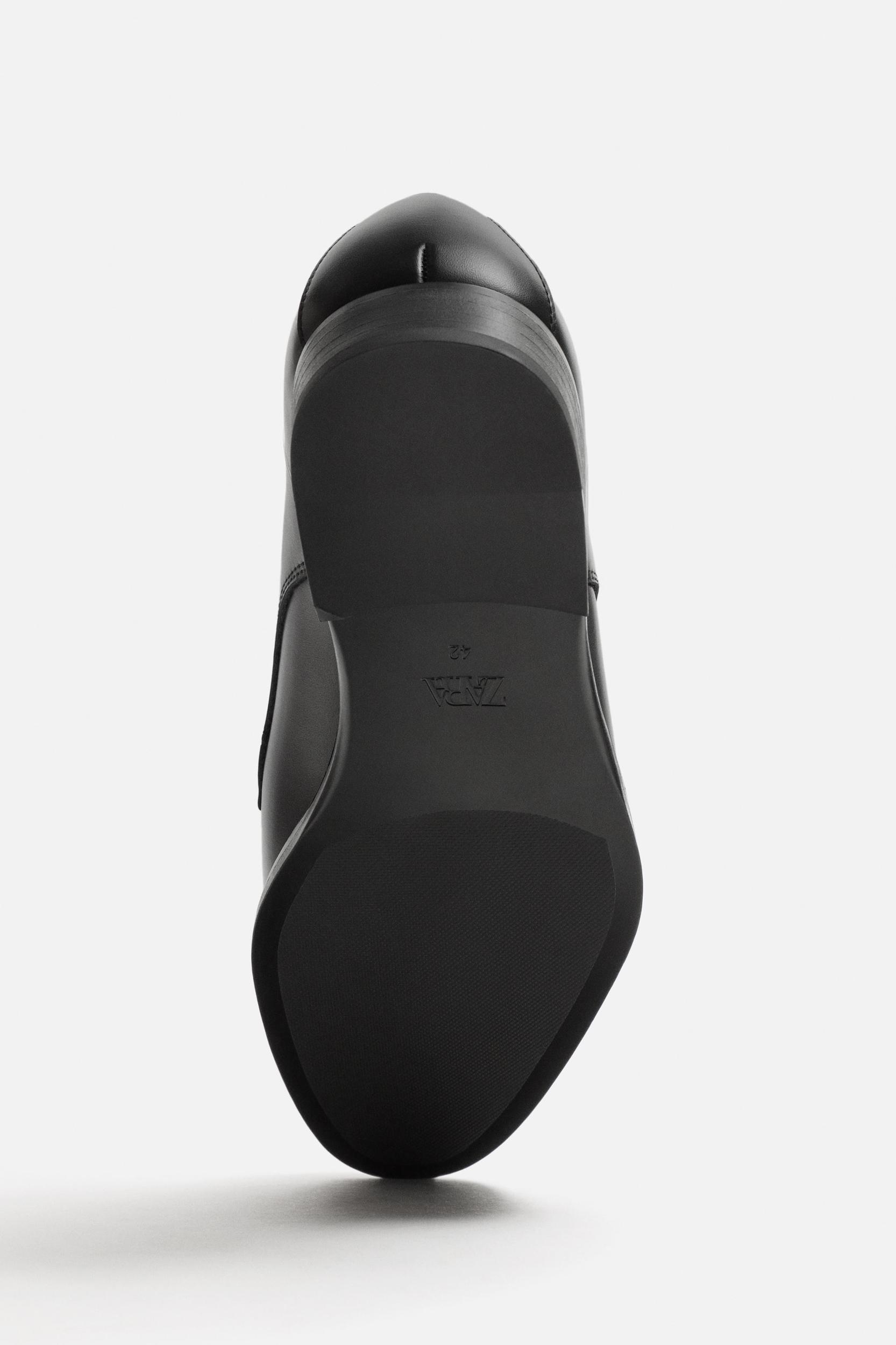 POINTED TOE DRESS SHOE Product Image