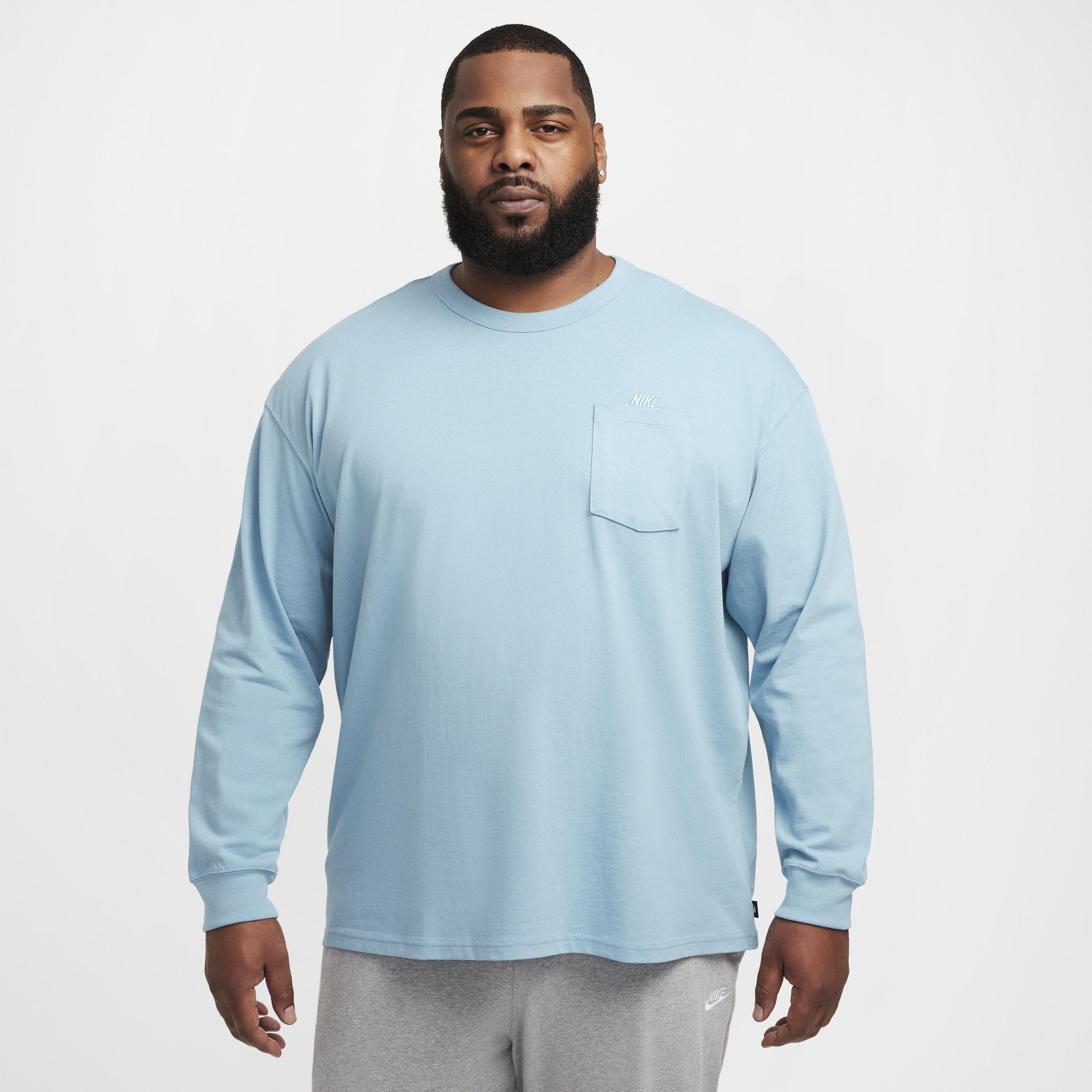 Nike Sportswear Premium Essentials Men's Long-Sleeve Pocket T-Shirt Product Image