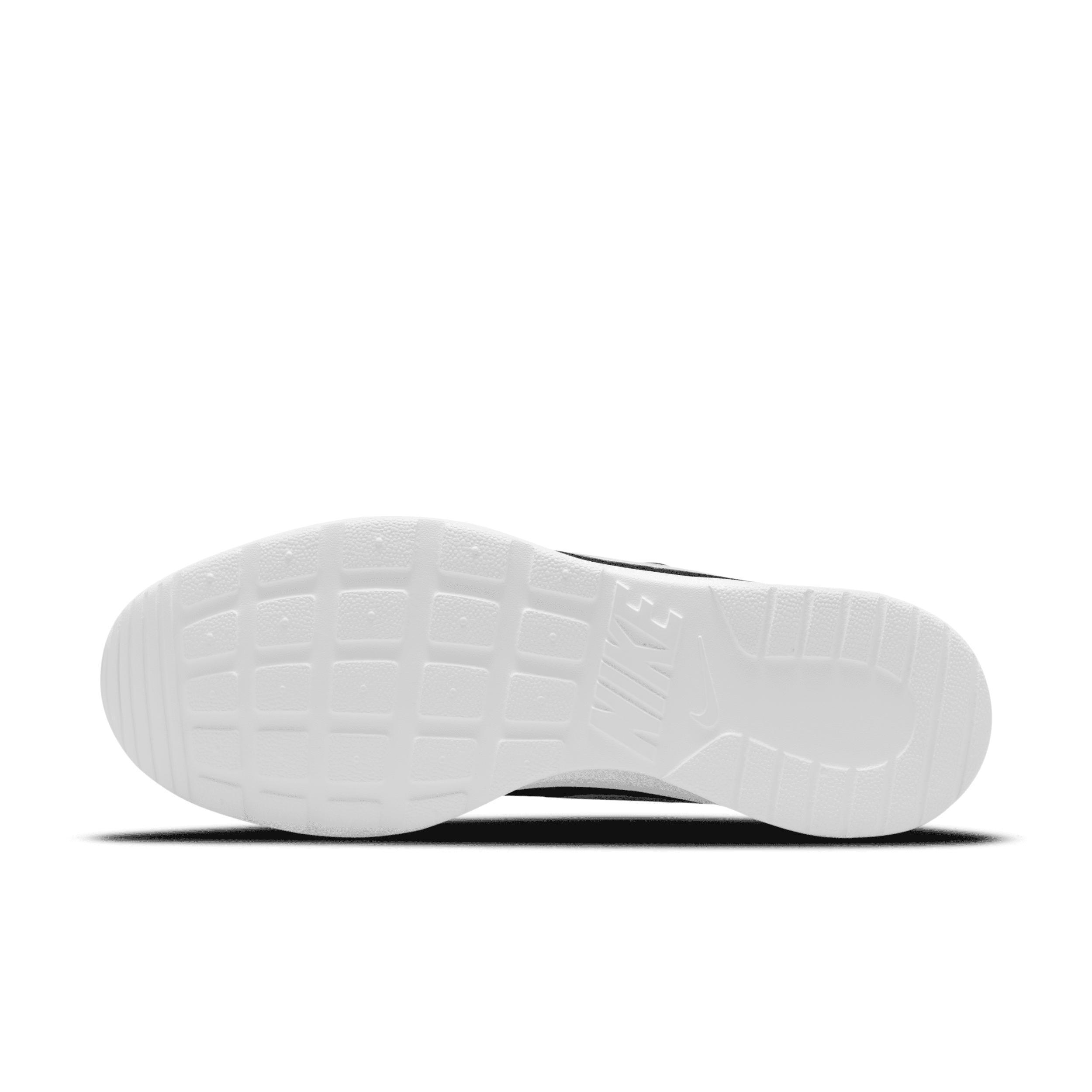 Nike Tanjun Men's Shoes Product Image