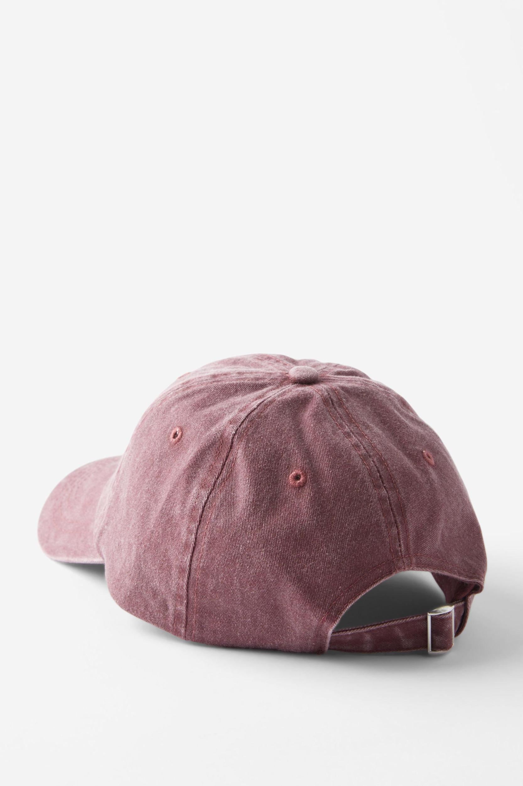 Active Graphic Cap Product Image