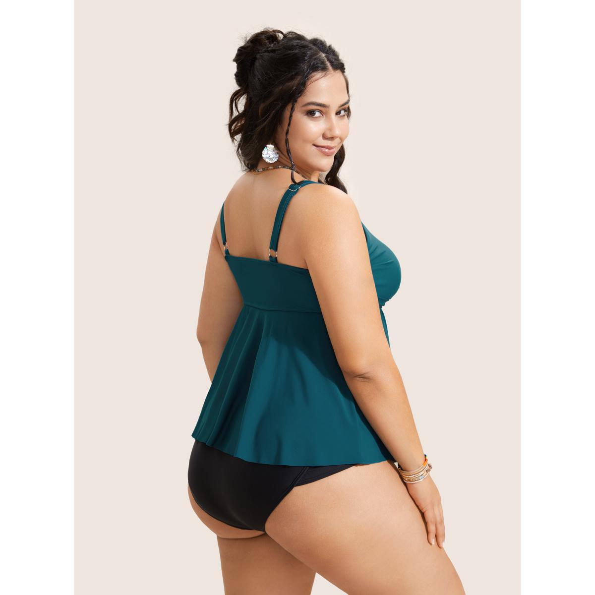 Plus Size U Neck Plain Crossover Gathered Swim Top Women's Swimwear Cyan Beach Twist High stretch Bodycon U-neck Curve Swim Tops BloomChic 14-16/1X Product Image