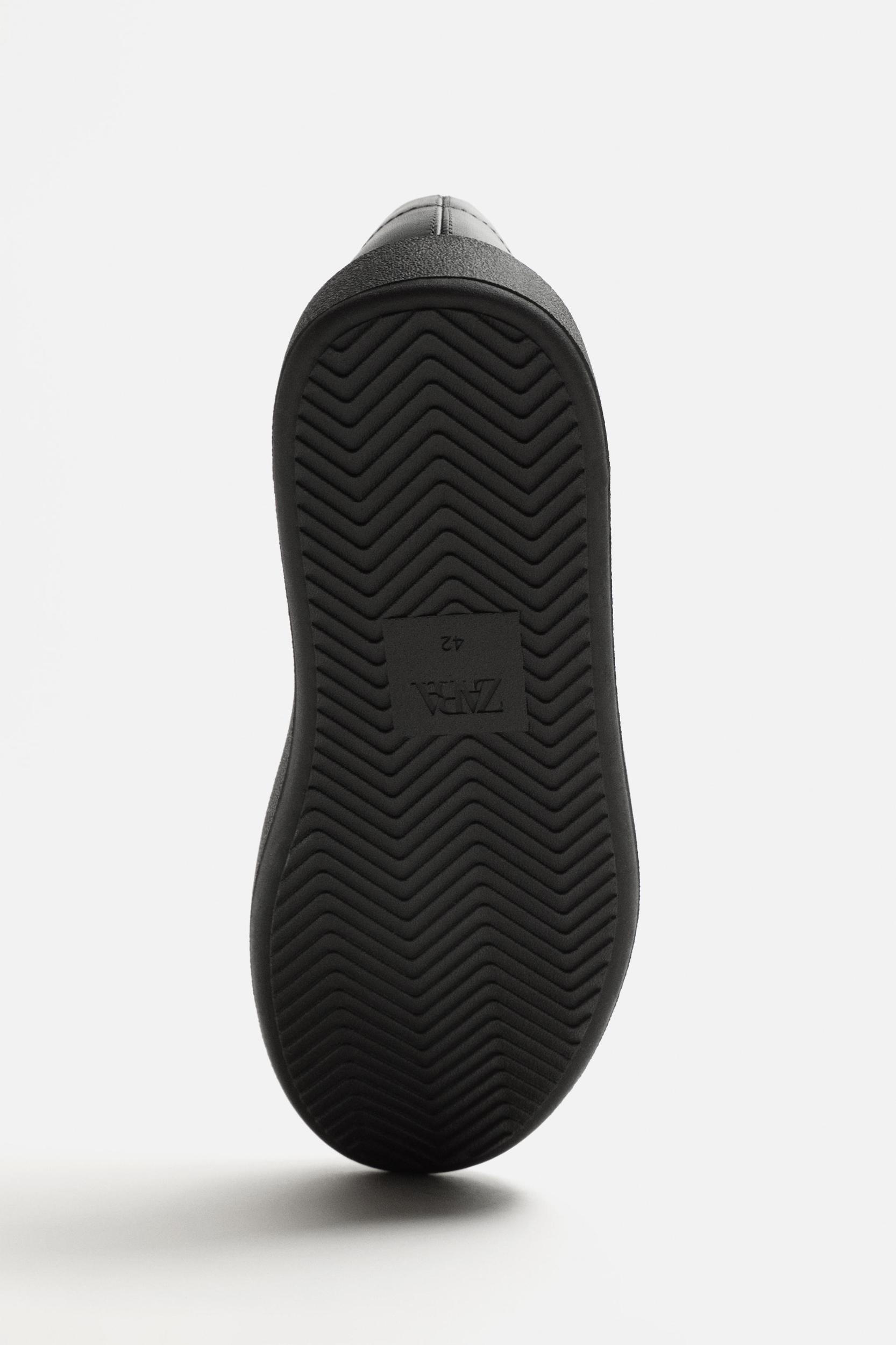 LEATHER SHOES Product Image