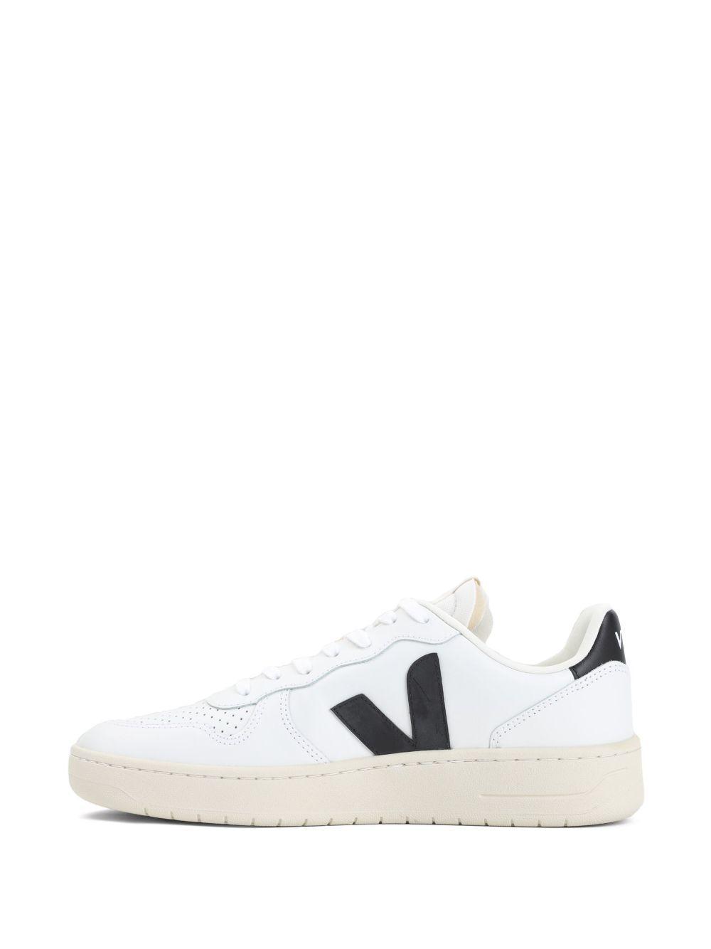 V-10 sneakers Product Image