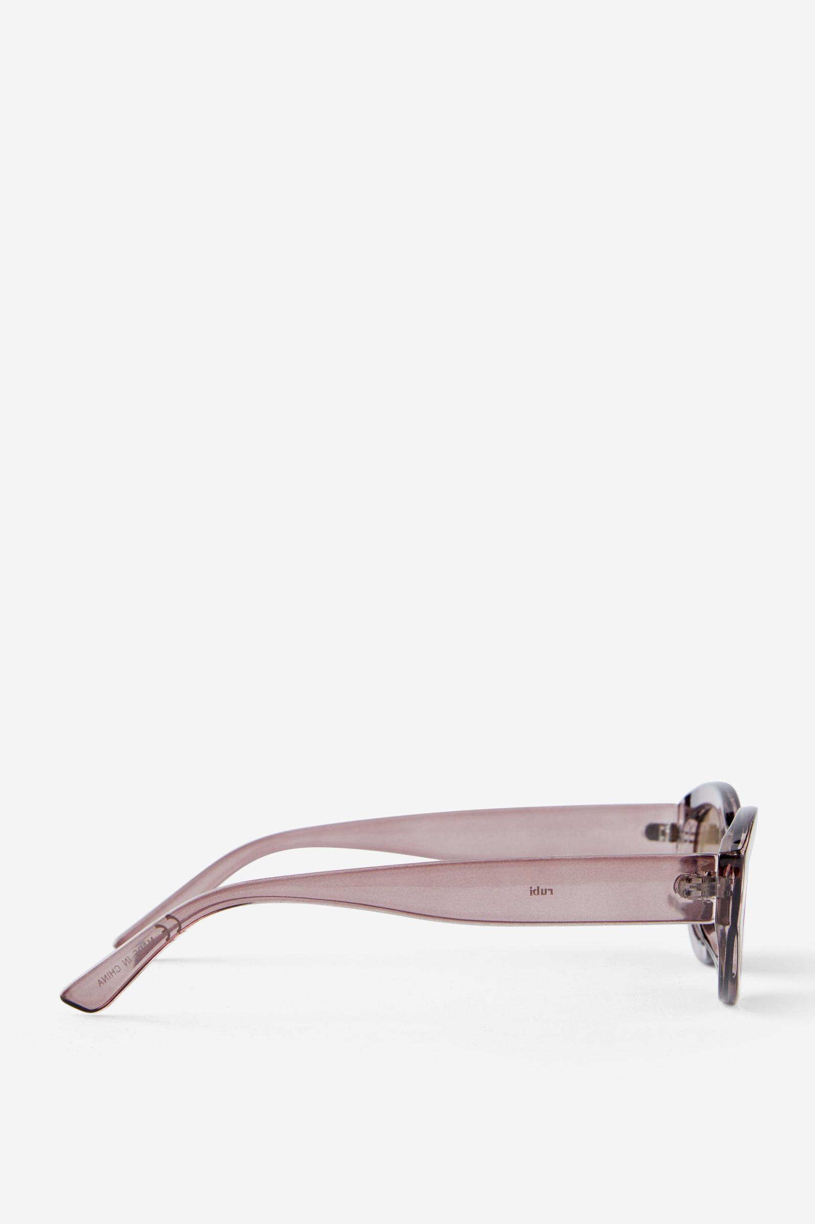 Eliza Subtle Cat Eye Sunglasses Product Image