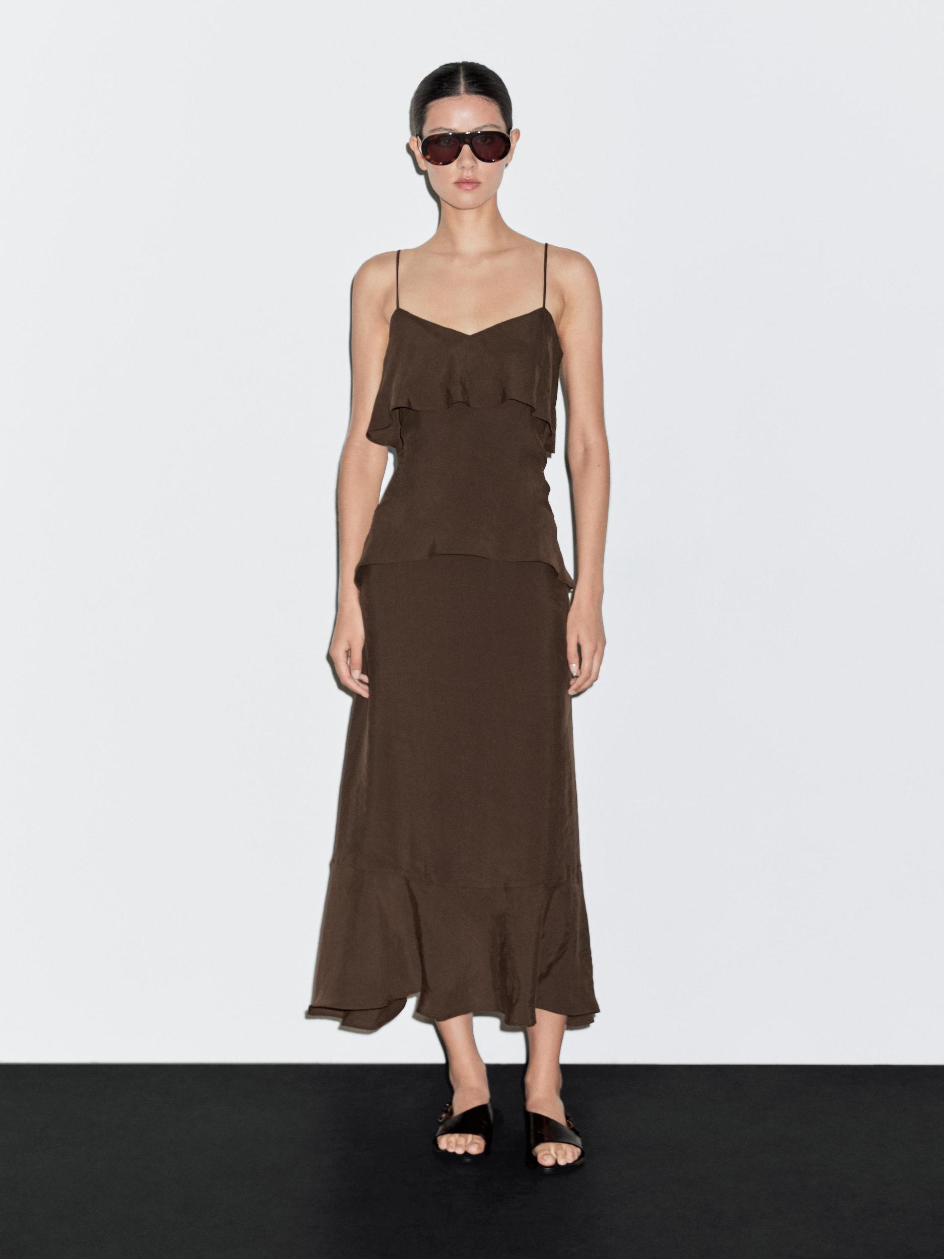 Long ruffled dress Product Image