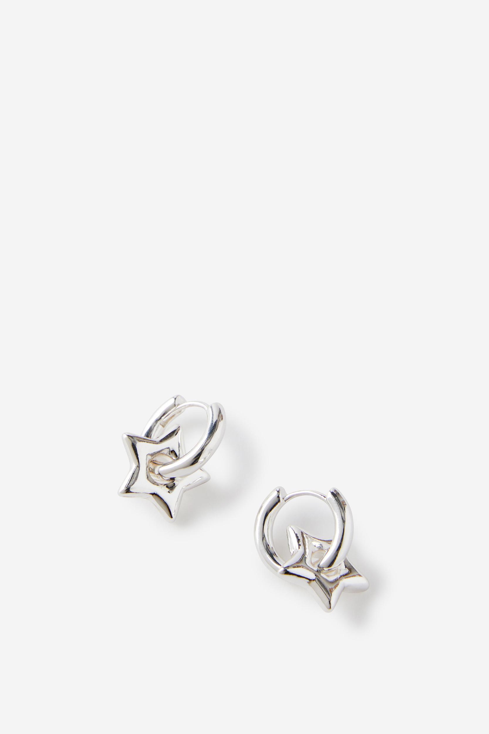 Huggie Hoop Earring Product Image