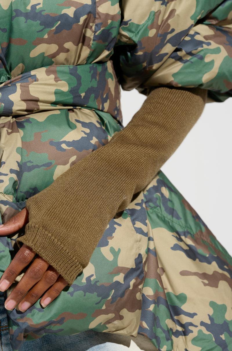 CAMO LONG RIB SLEEVE PEPLUM PUFFER COAT Product Image