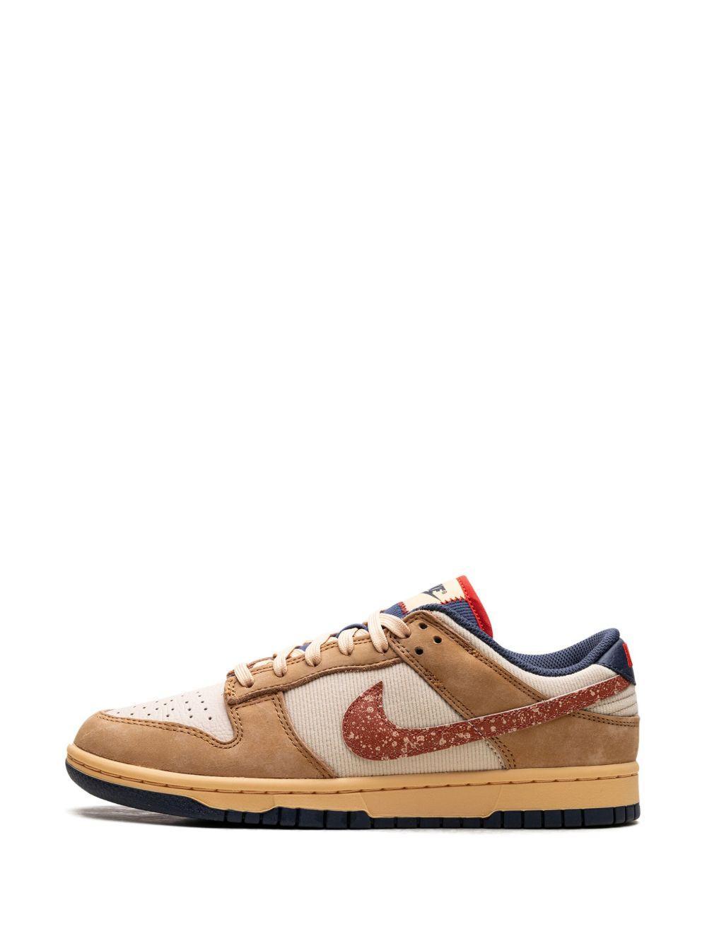Dunk Low "Vintage Green" sneakers Product Image