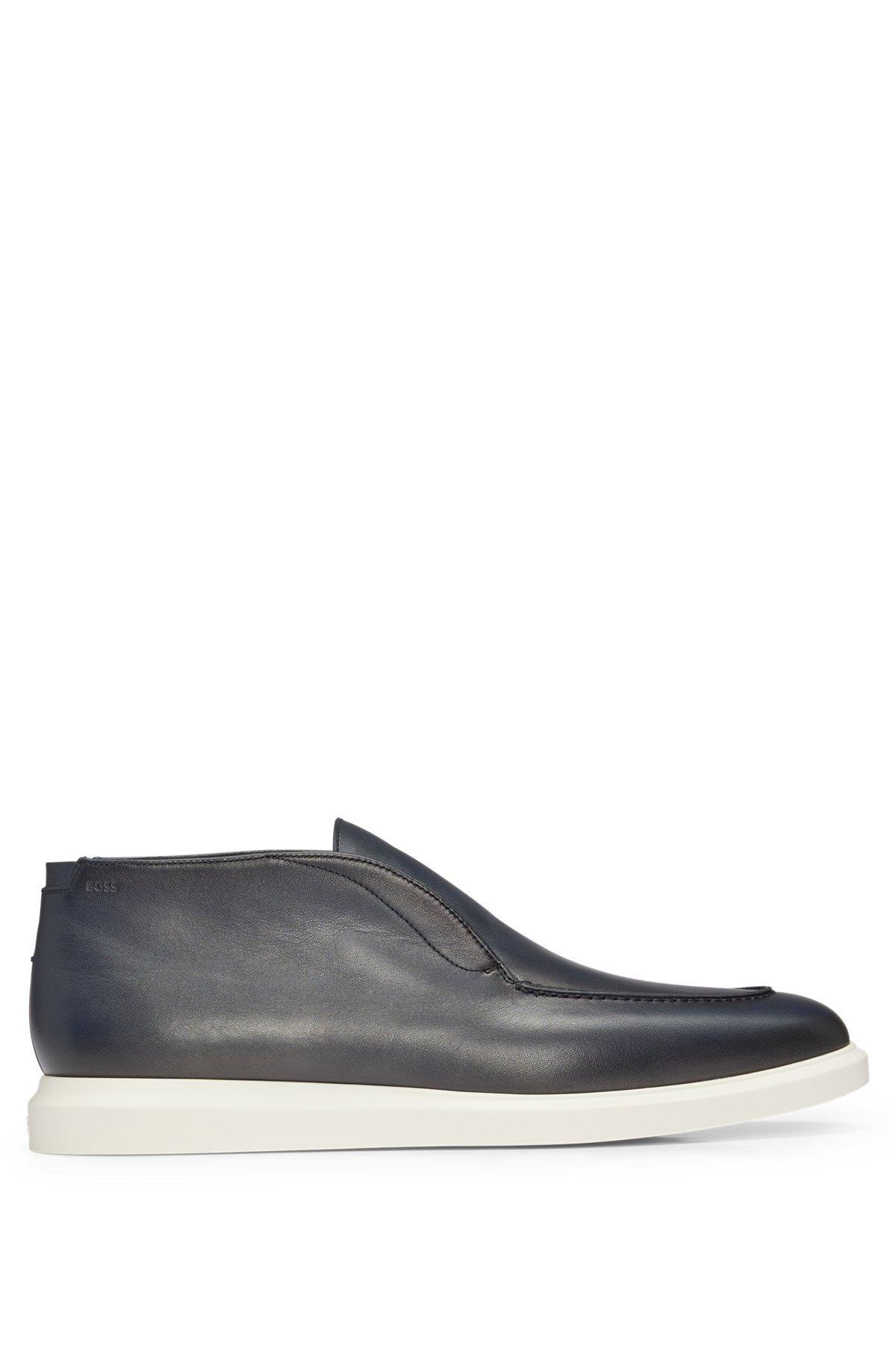 Italian-made slip-on desert boots in leather Product Image