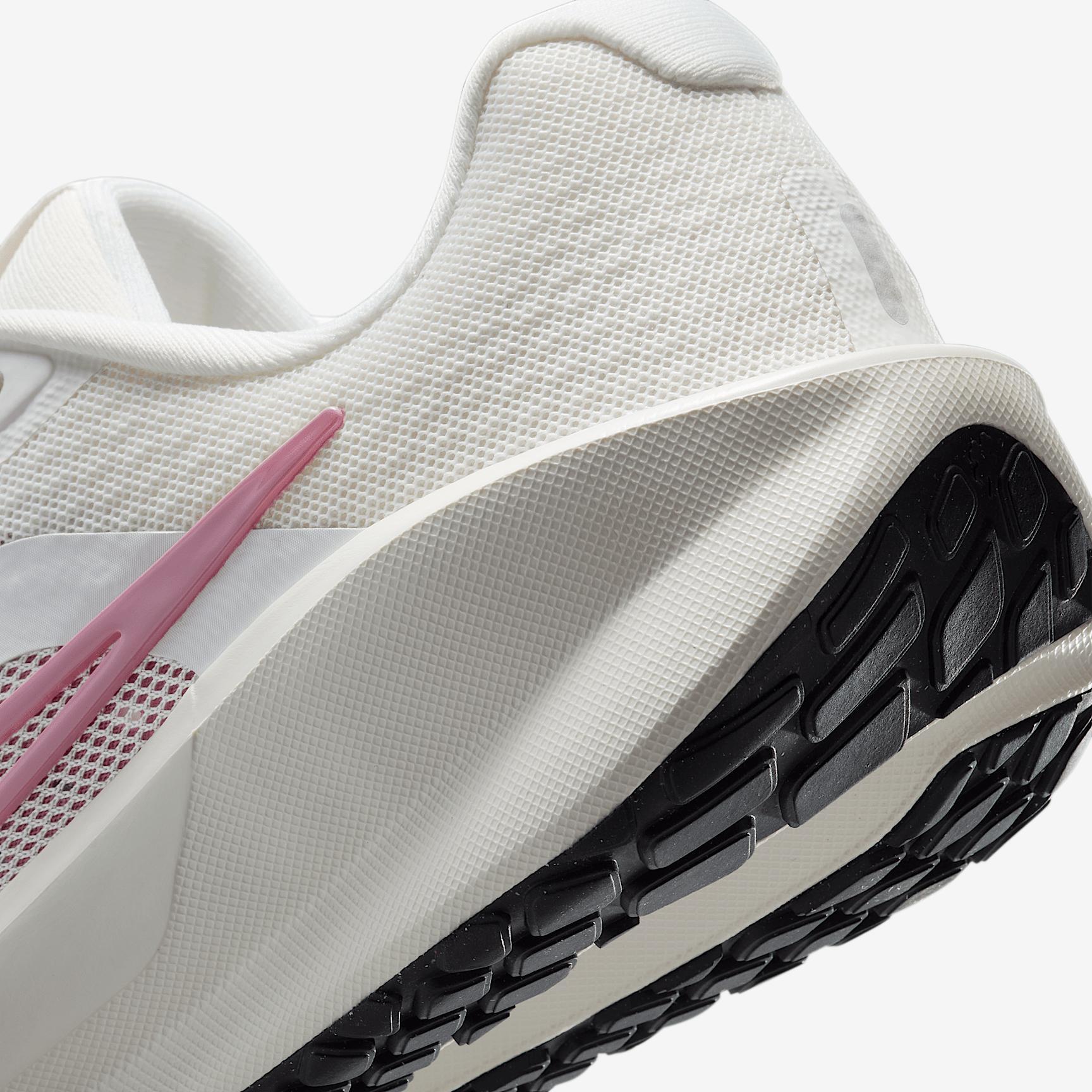 Nike Downshifter 13 Women's Road Running Shoes Product Image