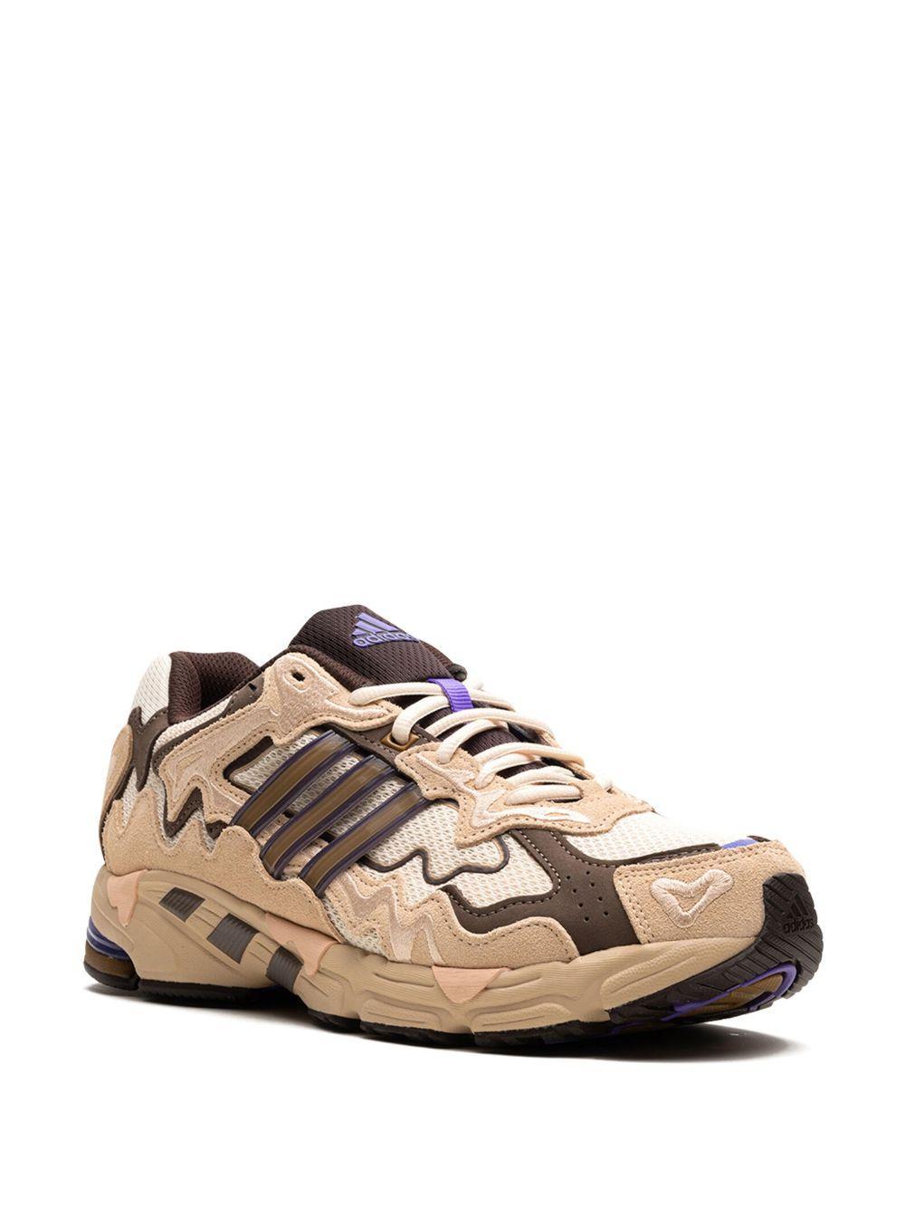 x Bad Bunny Response CL "Ecru Tint" sneakers Product Image