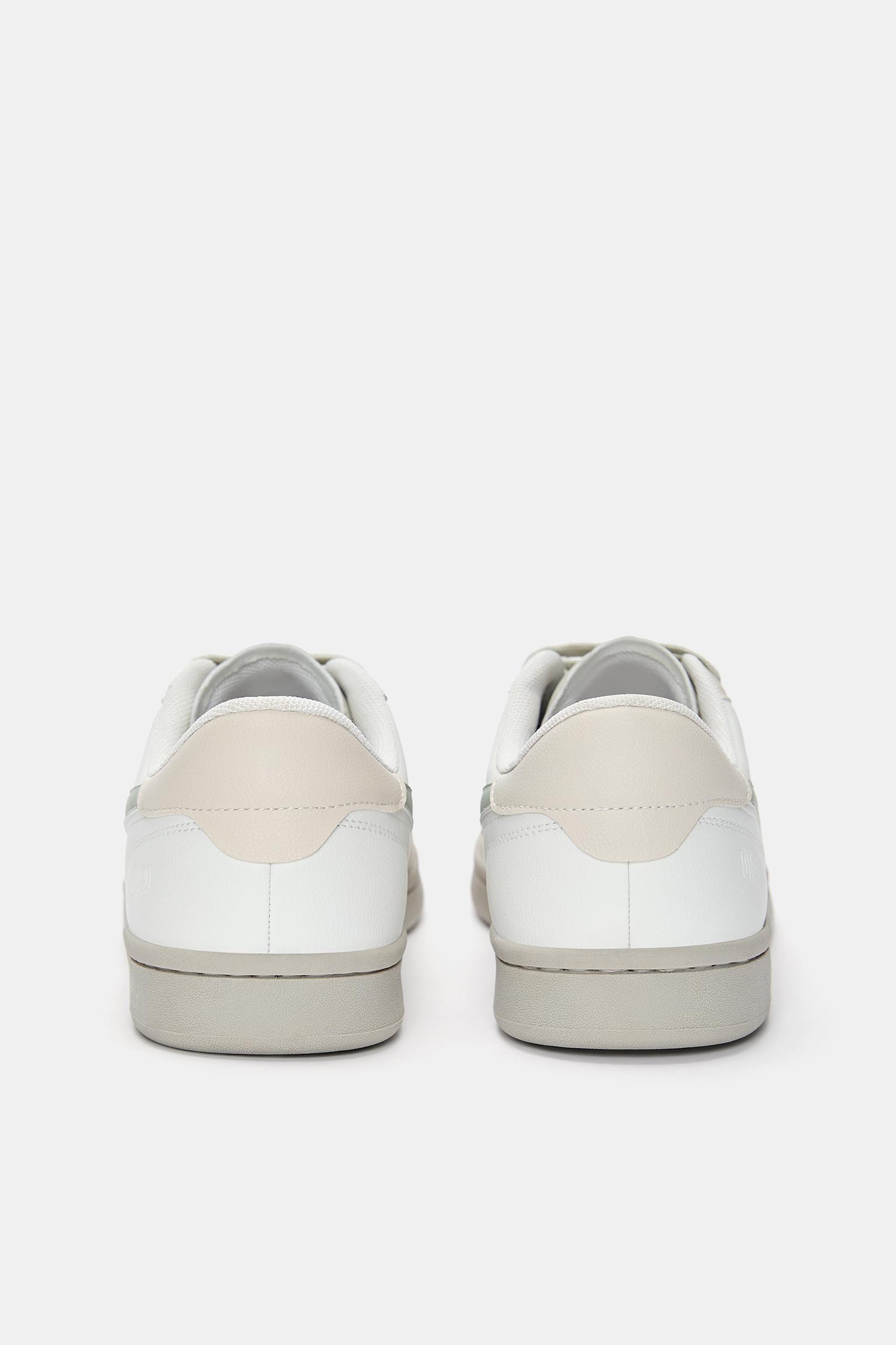 Retro sneakers Product Image