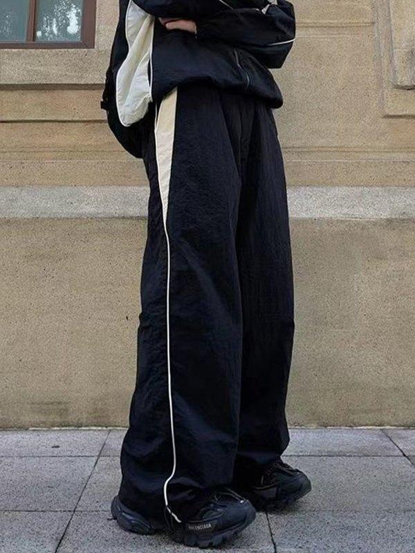 Men's Contrast Paneled Loose Parachute Pants Product Image