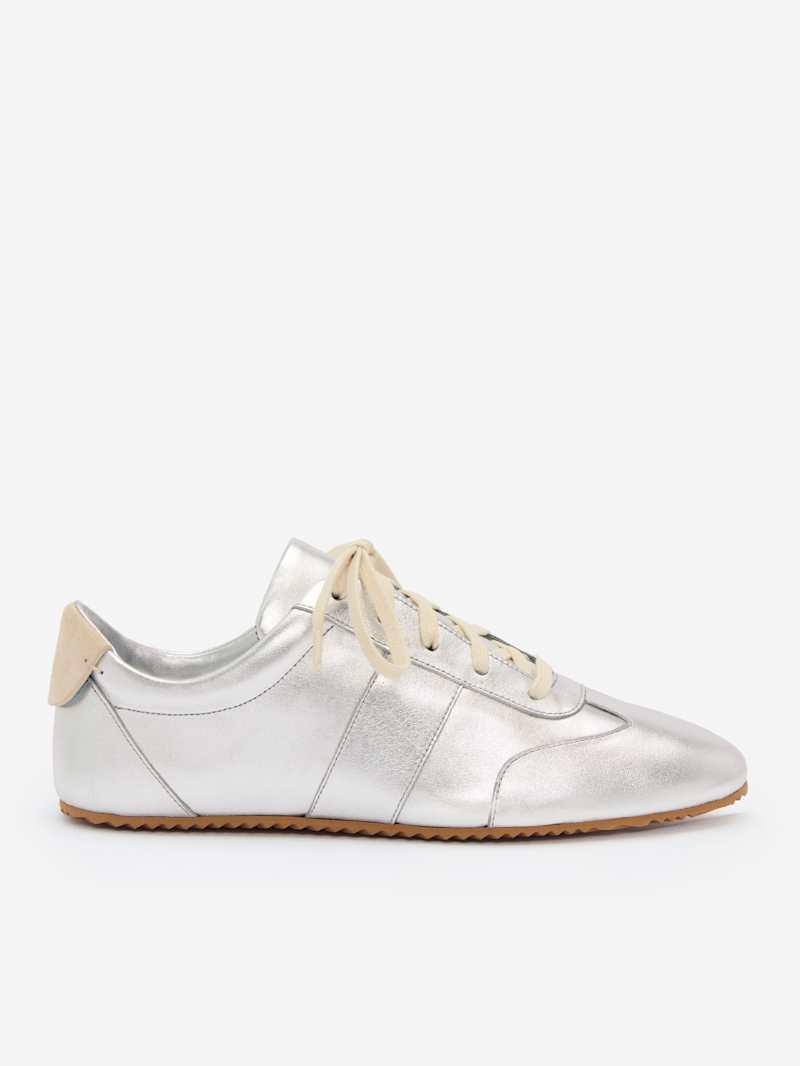 Terra Sneaker Product Image