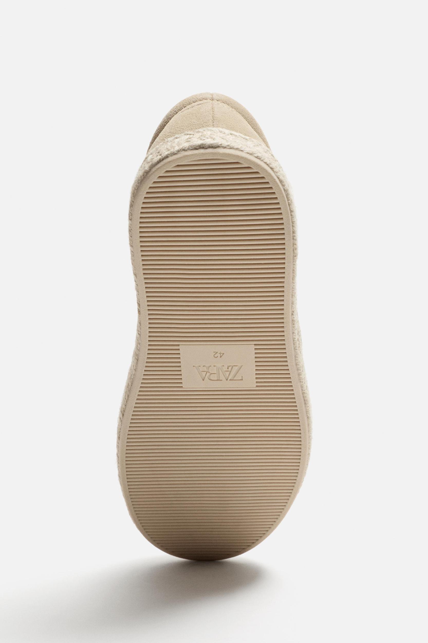LACELESS LEATHER SNEAKERS Product Image