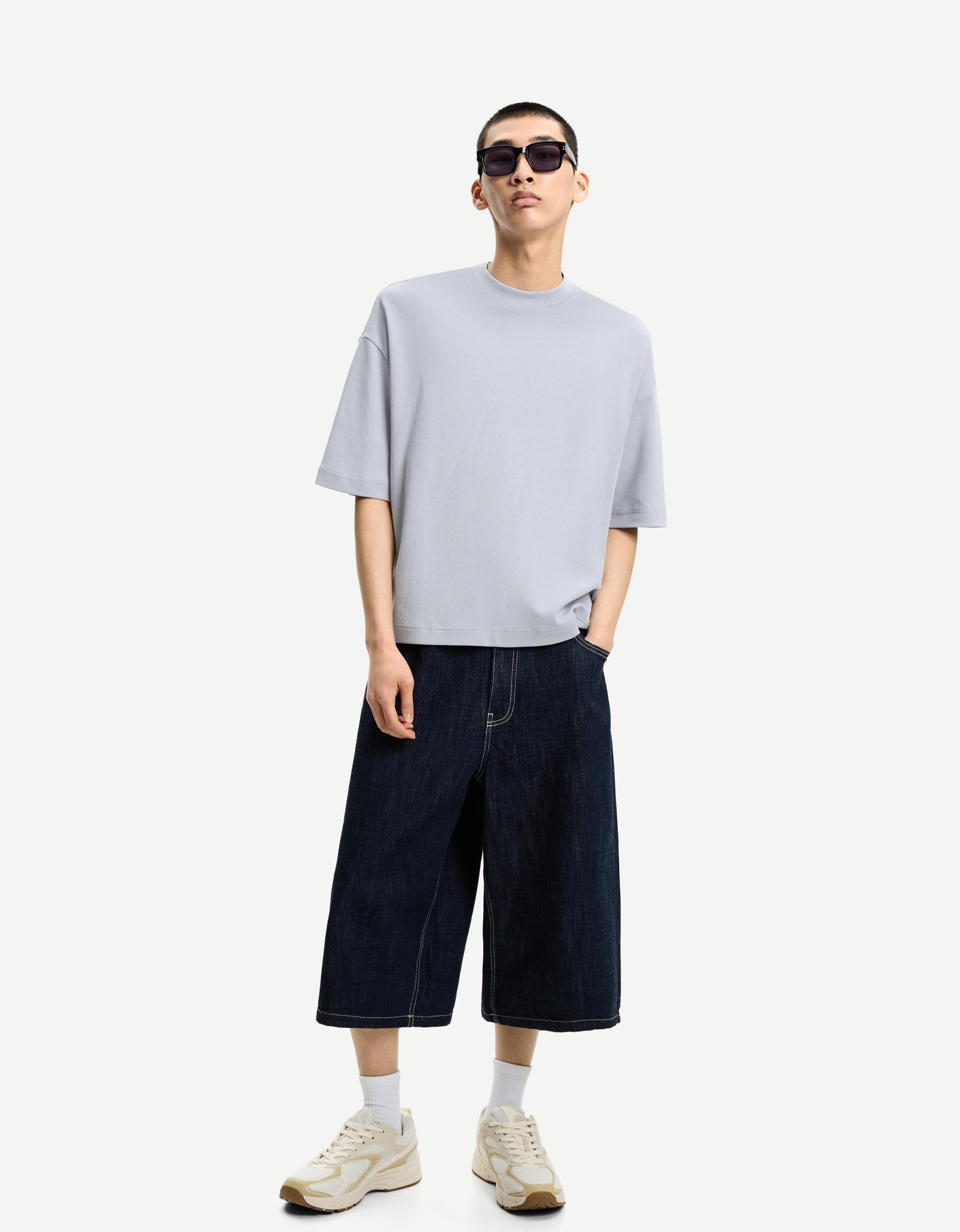 Boxy short sleeve T-shirt Product Image