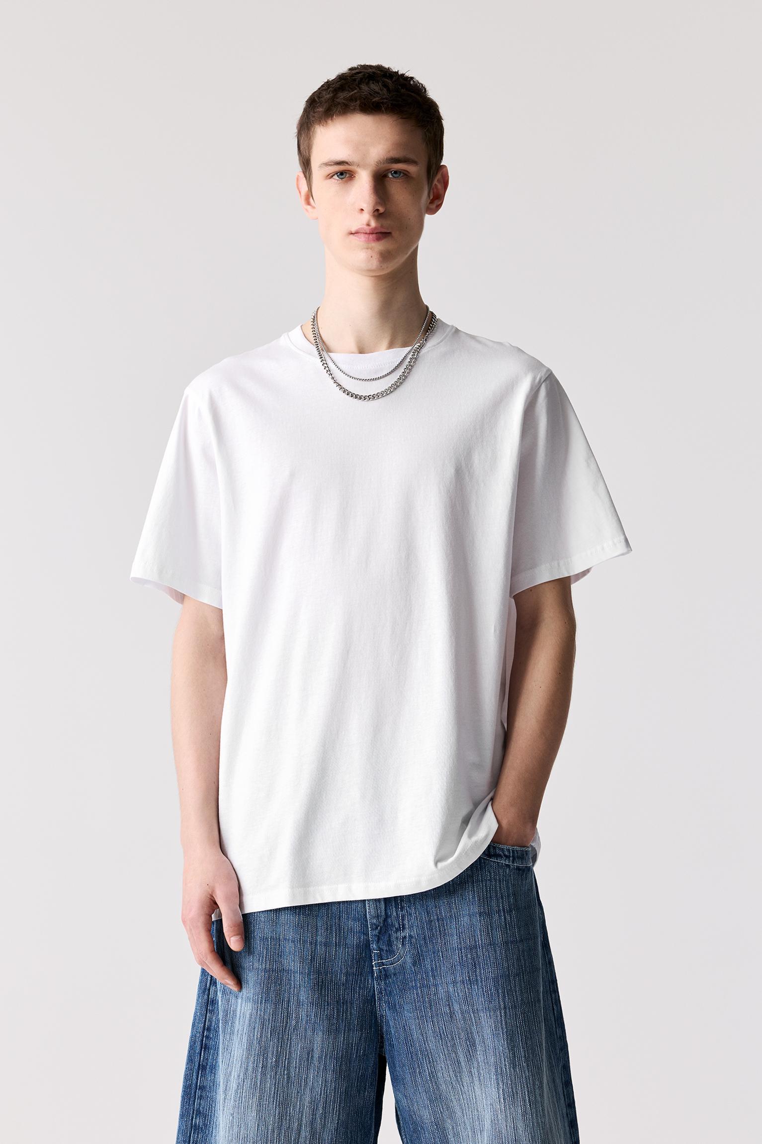 Basic short sleeve cotton T-shirt Product Image