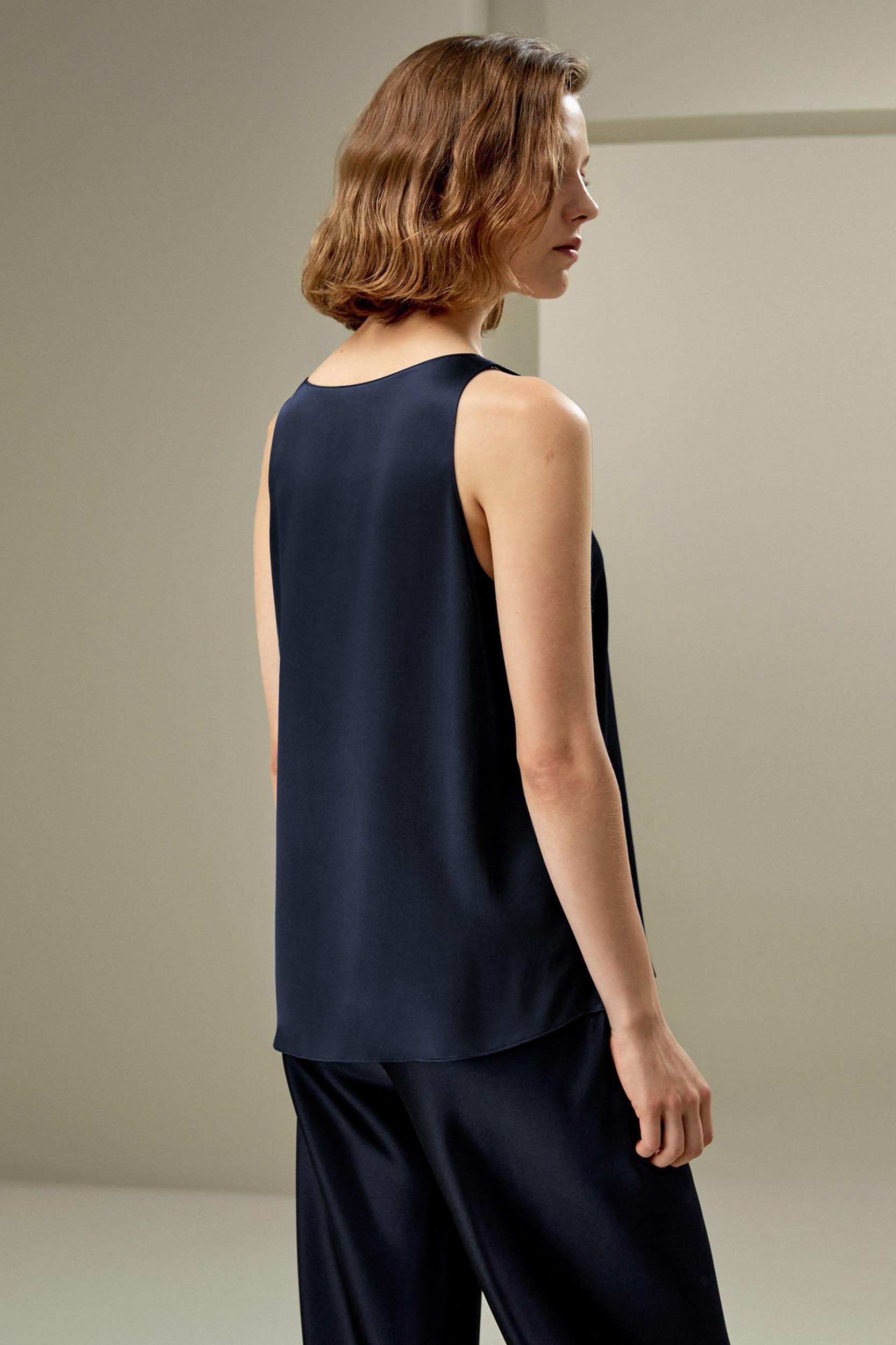 Relaxed Silk U-neck Tank Product Image