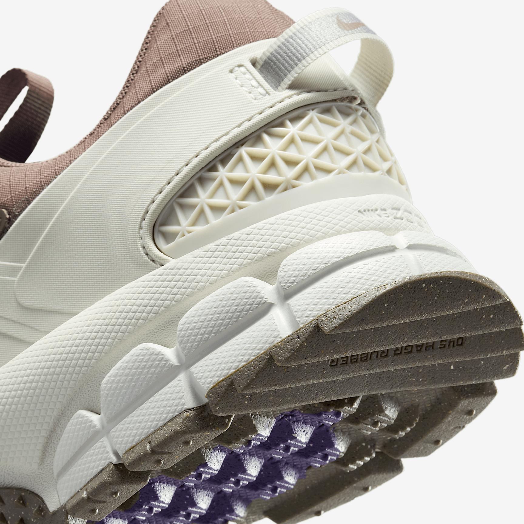 Nike Women's Zoom Vomero Roam Winterized Shoes Product Image