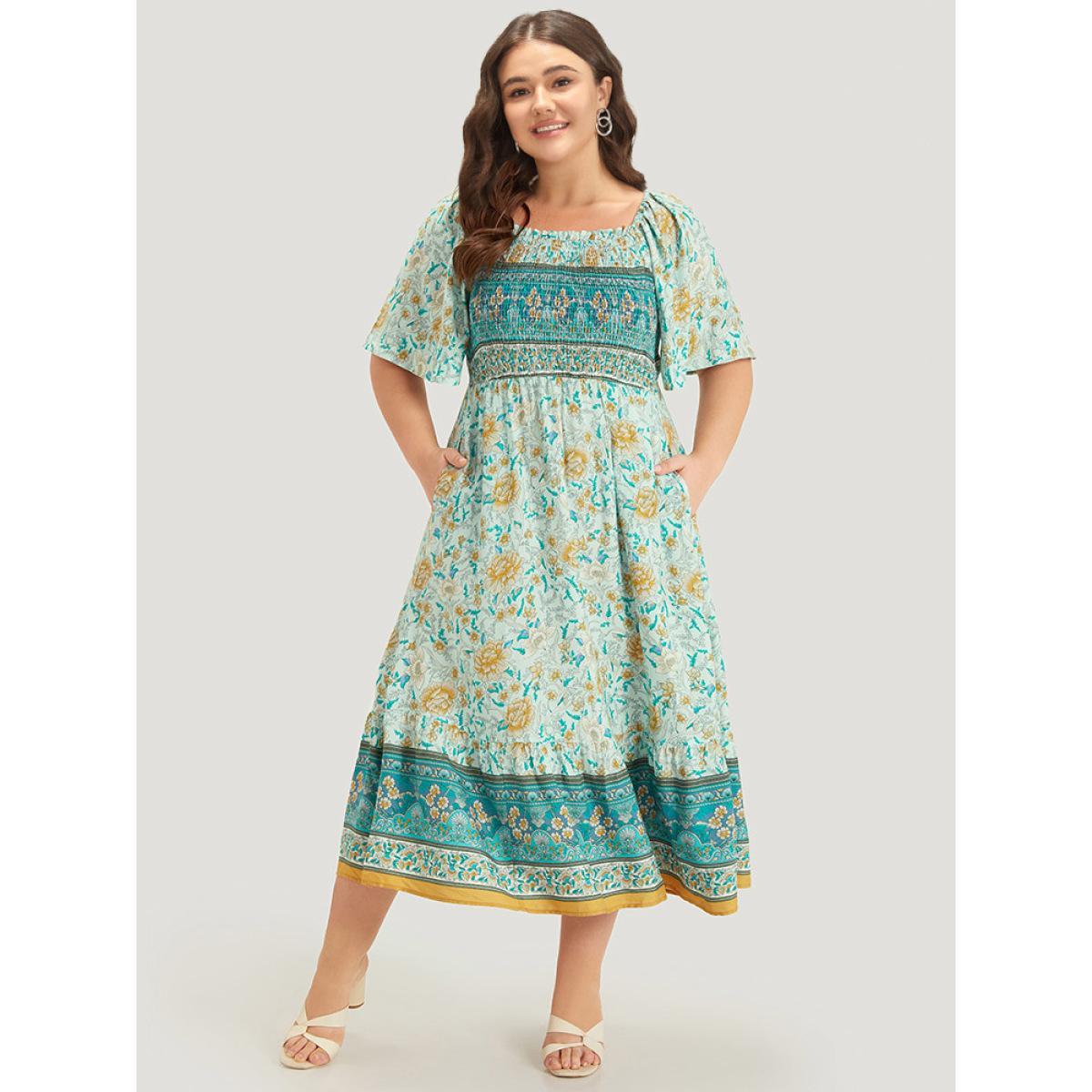 Plus Size Floral Print Shirred Square Neck Dress Turquoise Women Vacation Gathered Square Neck Short sleeve Curvy Midi Dress BloomChic 26/4X Product Image