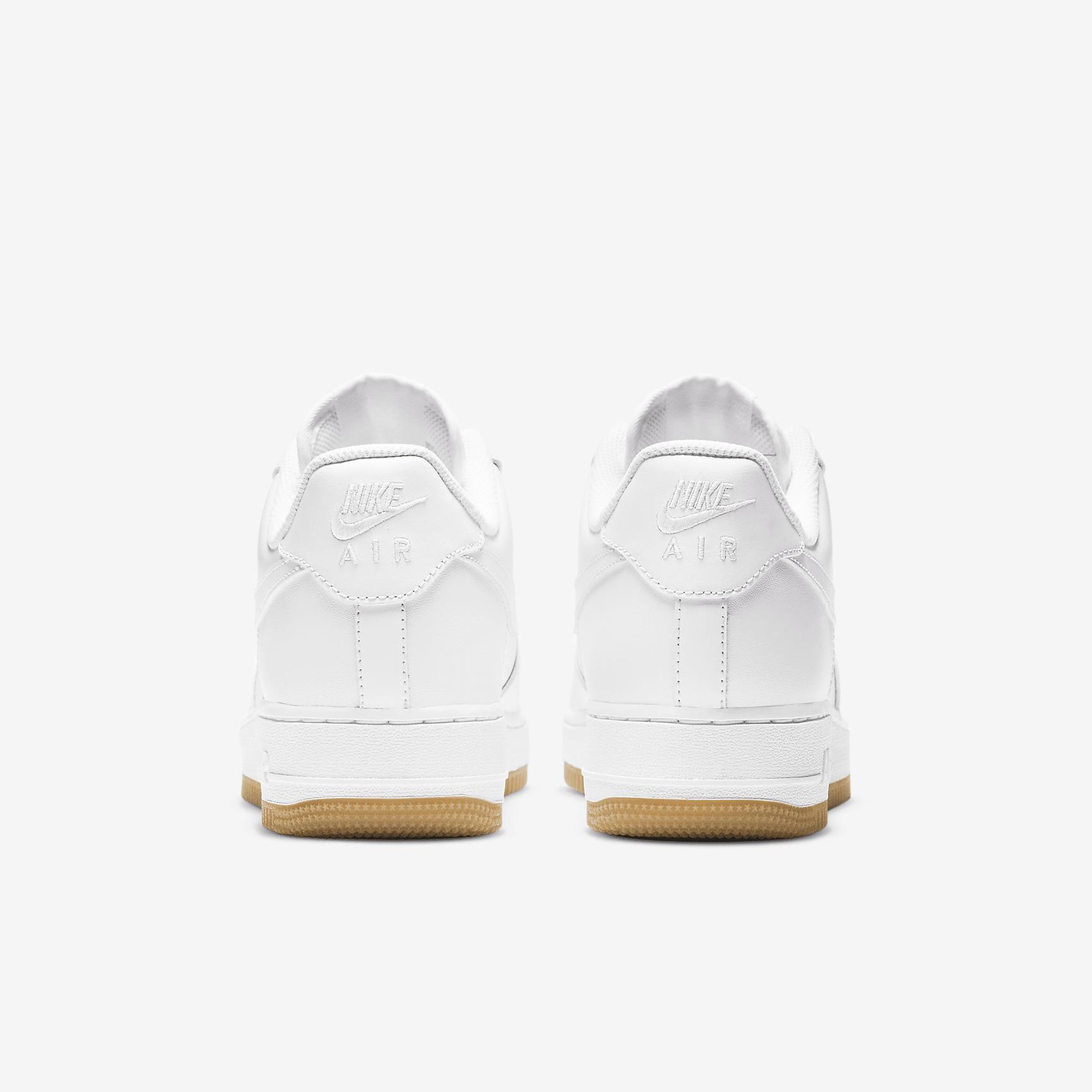 Mens Nike Air Force 1 07 Casual Shoes Product Image