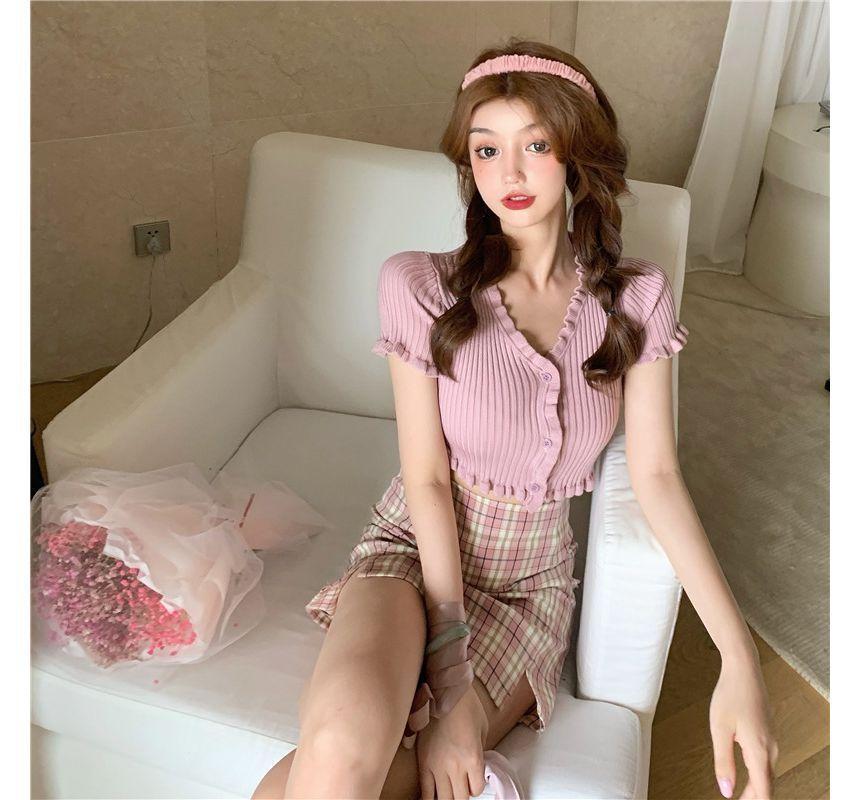 Short-Sleeve Ruffle Trim Plain Knit Top Product Image