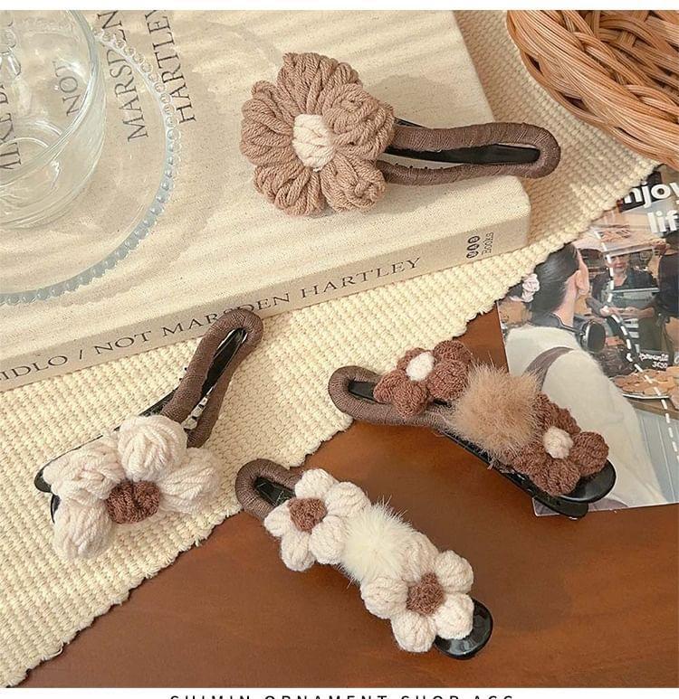 Flower Knit Hair Clip Product Image