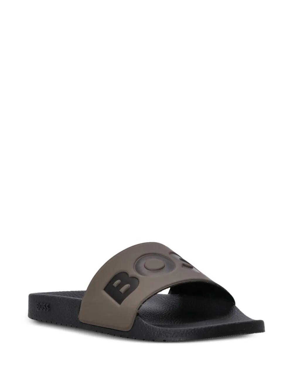 logo-debossed slides Product Image