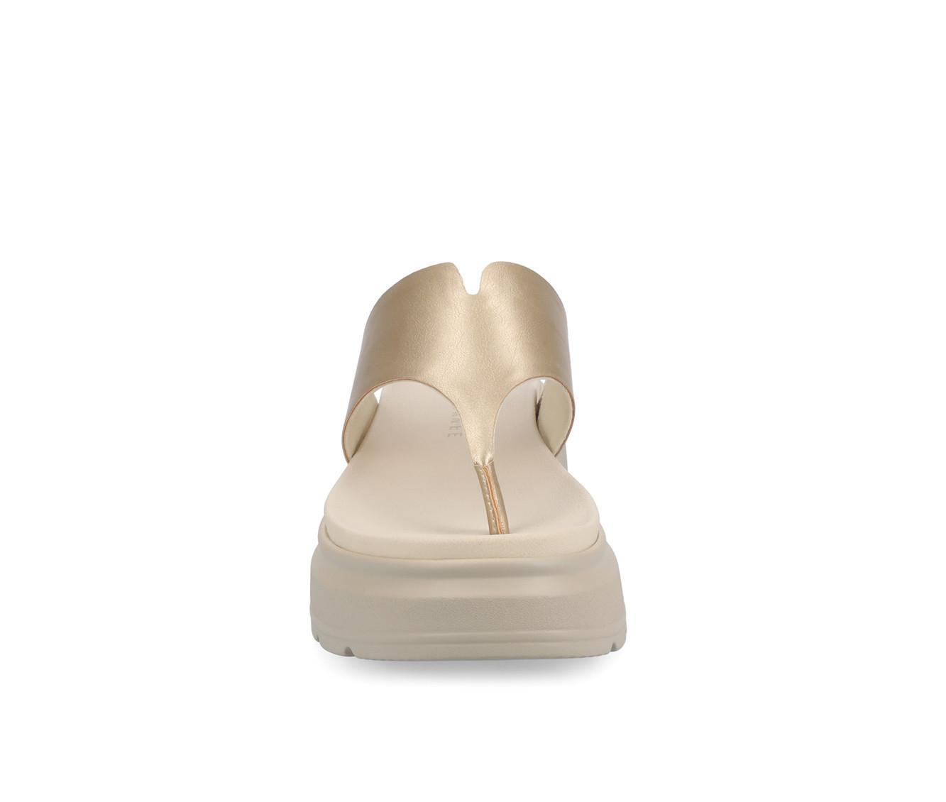 Women's Journee Collection Carah Platform Flip-Flops Product Image