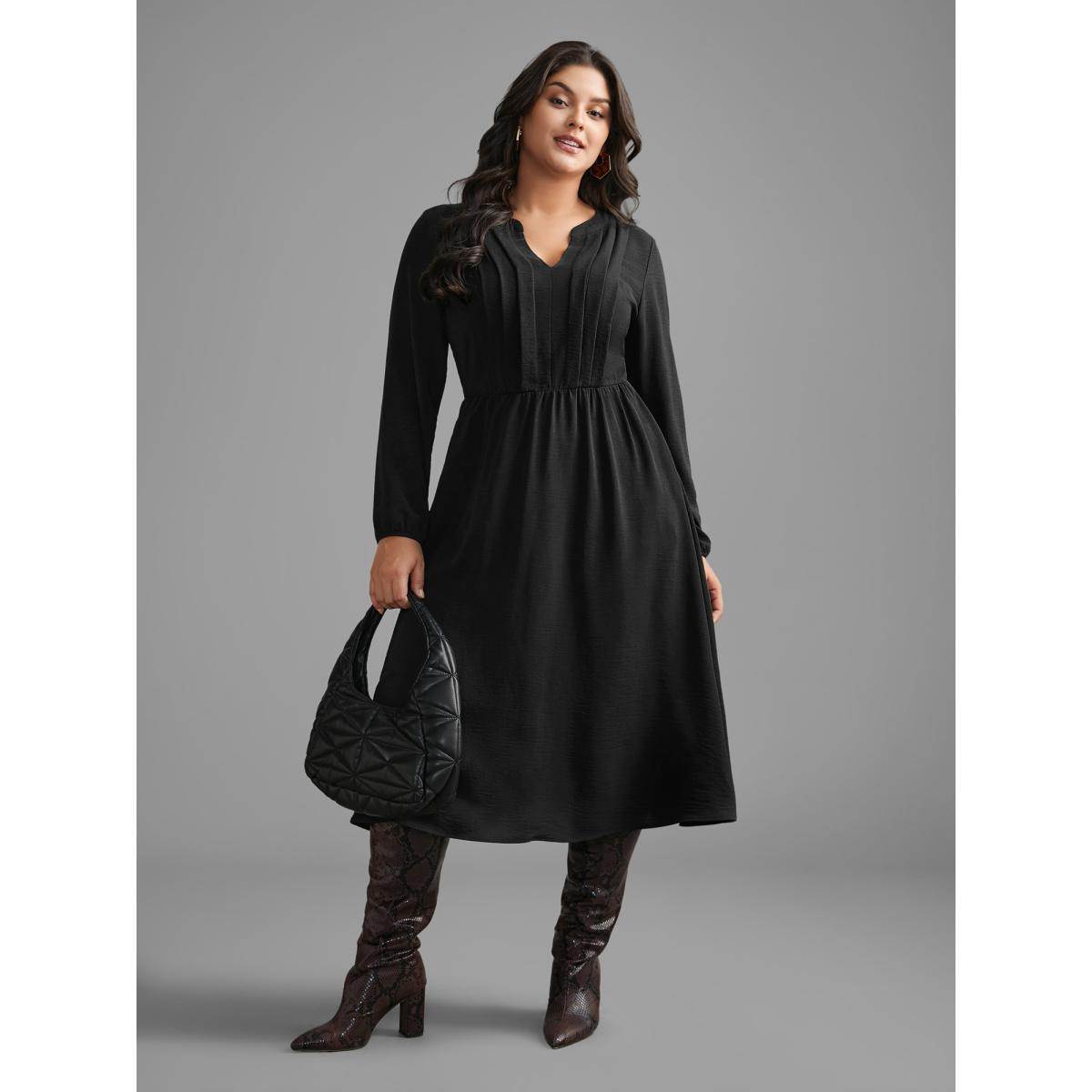 Plus Size Plain Notched Pleated Midi Dress Black Women At the Office Pleated Flat collar Long Sleeve Curvy BloomChic 30/6X Product Image