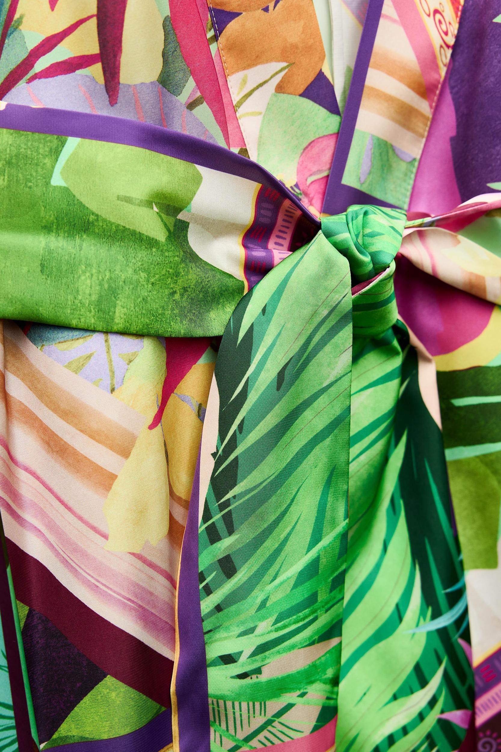 SATIN EFFECT TROPICAL PRINT KIMONO Product Image