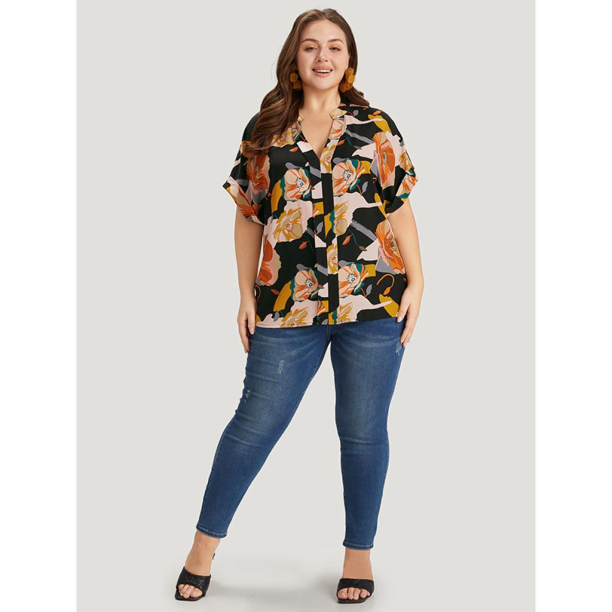 Plus Size Multicolor Floral Print Notched Cuffed Sleeve Blouse Women Elegant Short sleeve Notched collar Dailywear Blouses BloomChic 22-24/3X Product Image