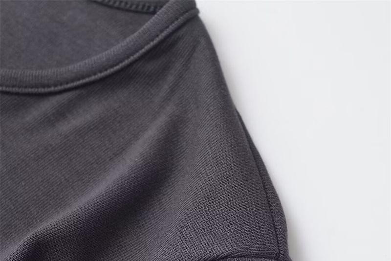 Long Sleeve Round Neck Plain Half Zip T-Shirt Product Image