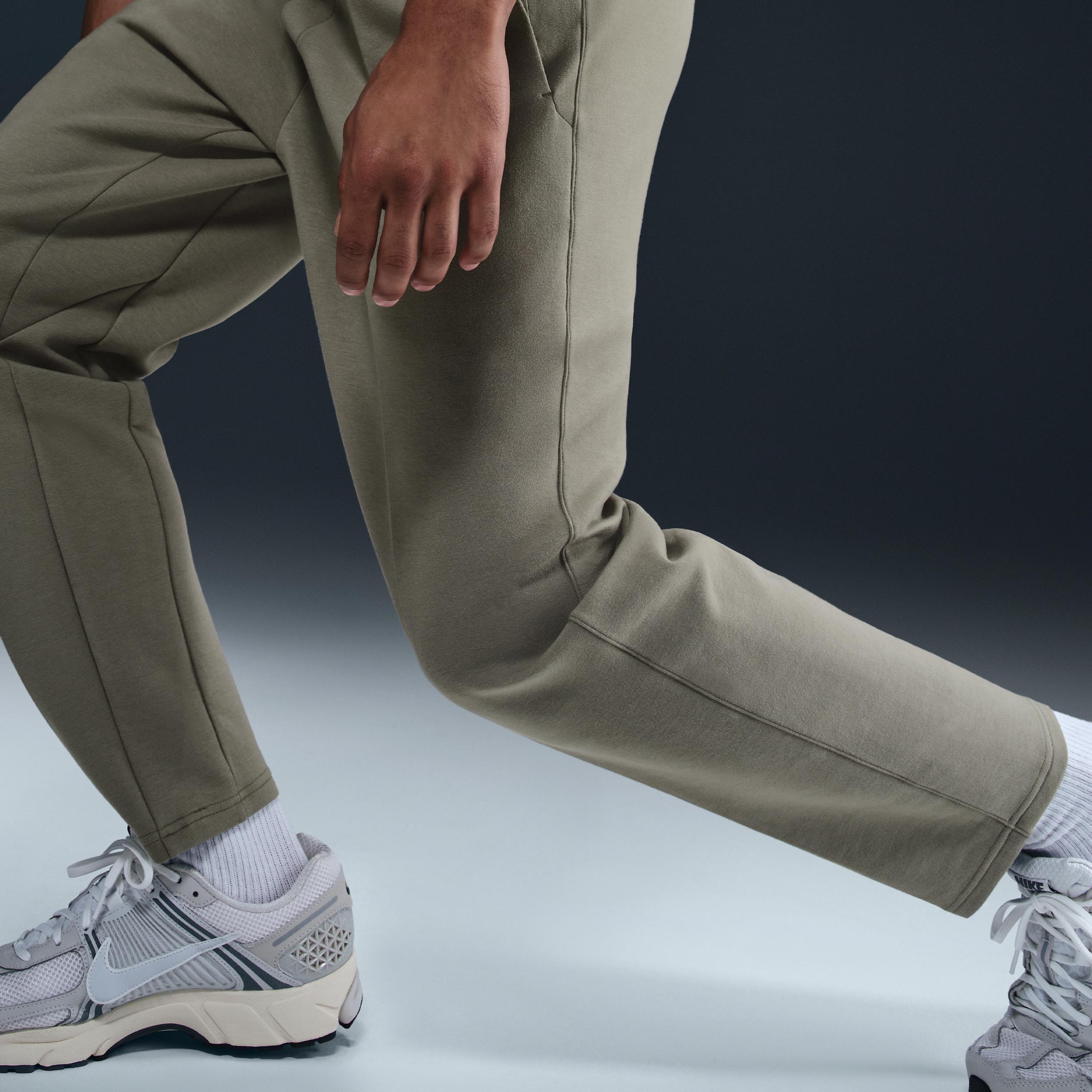 Nike Men's 24.7 ImpossiblySoft Dri-FIT Pants Product Image