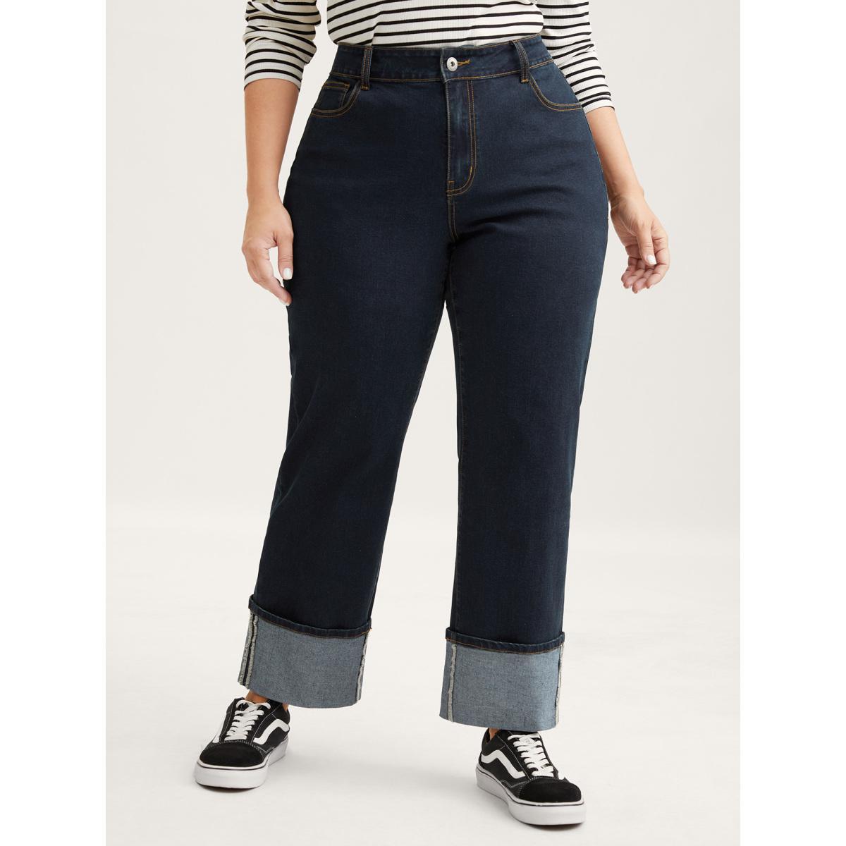 Plus Size Stretch Cuffed Hem Butt-Lifting Straight-Leg Jeans Women Denimindigo High stretch Slanted pocket Jeans BloomChic 20/2X Product Image