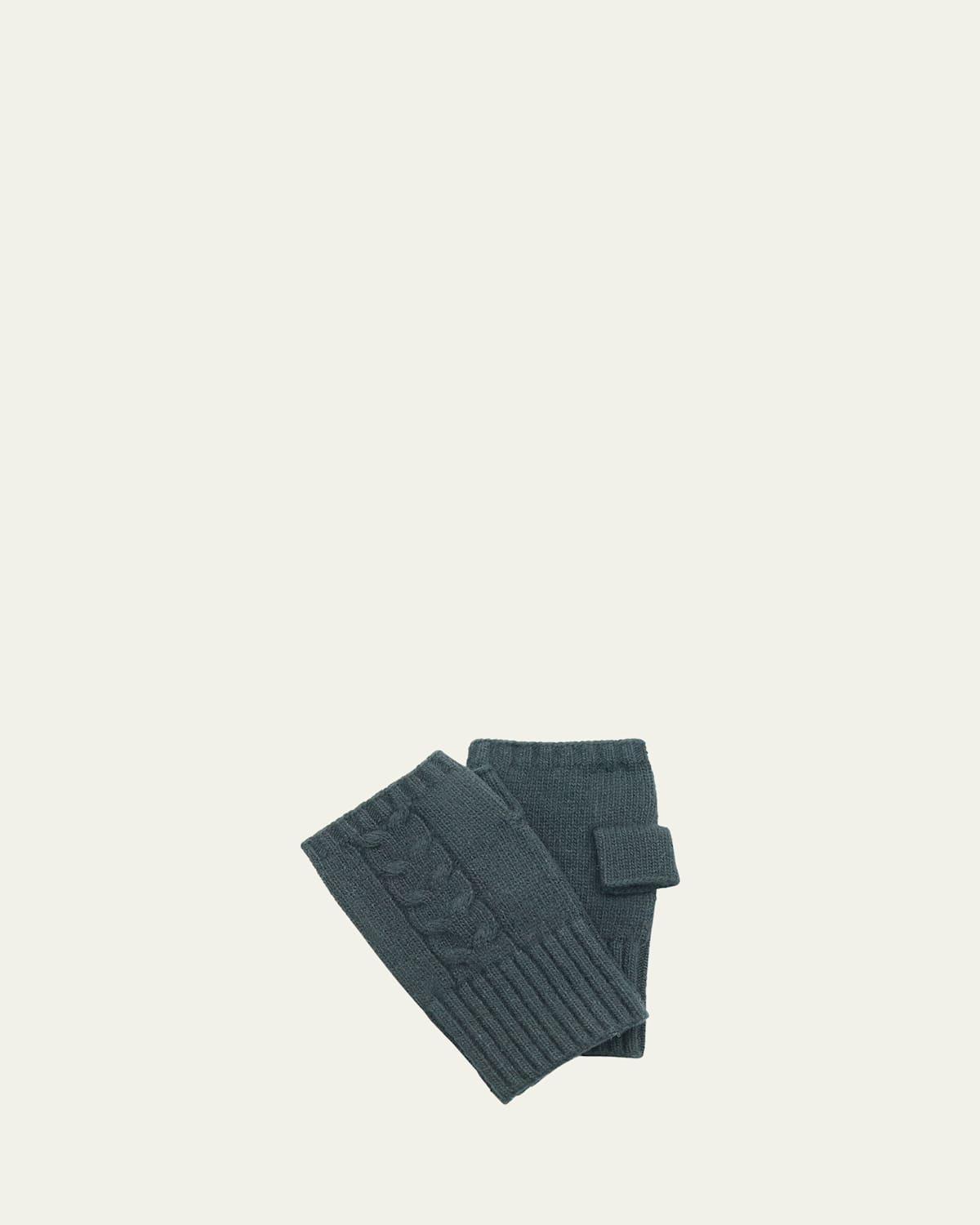 Mens Cable-Knit Fingerless Gloves Product Image