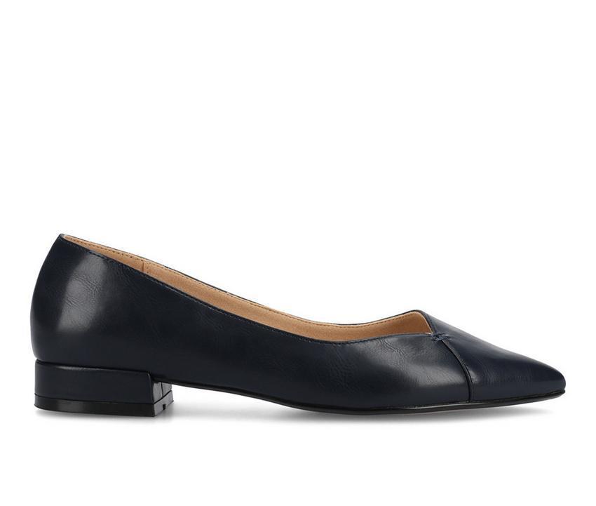 Women's Journee Collection Carmin Flats Product Image