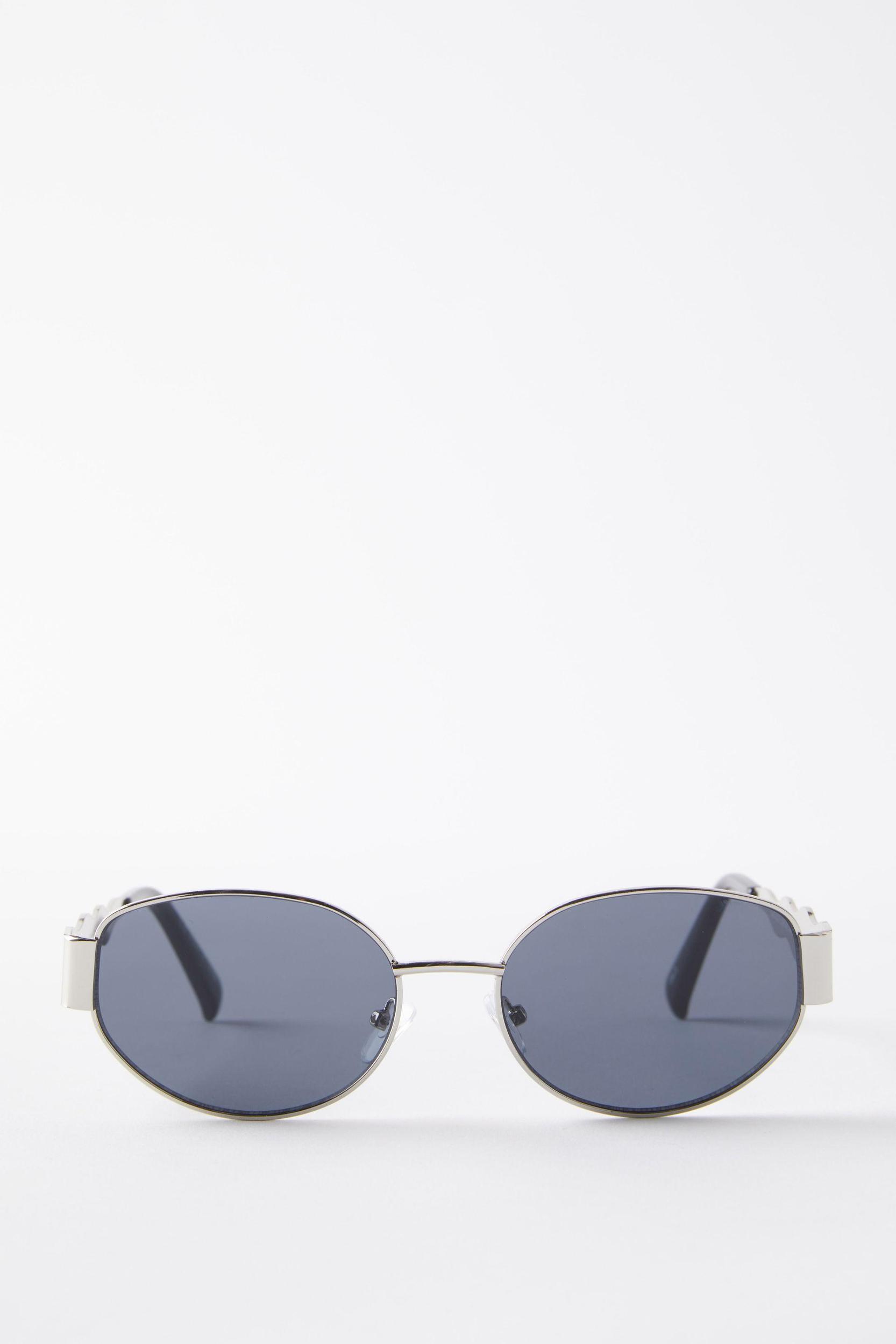 Celeste Metal Wavy Sunglasses Product Image