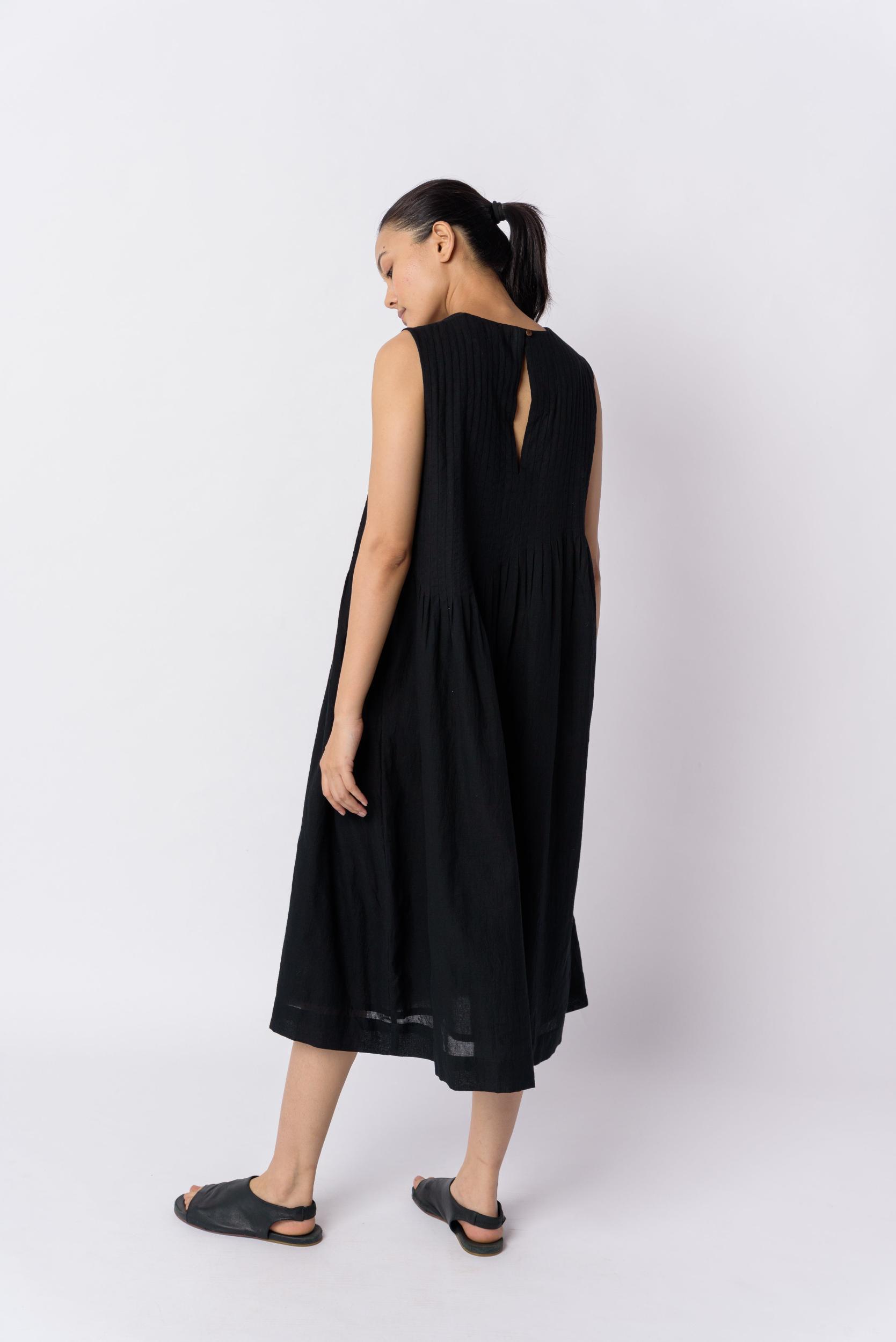Black cotton minimal dress Product Image