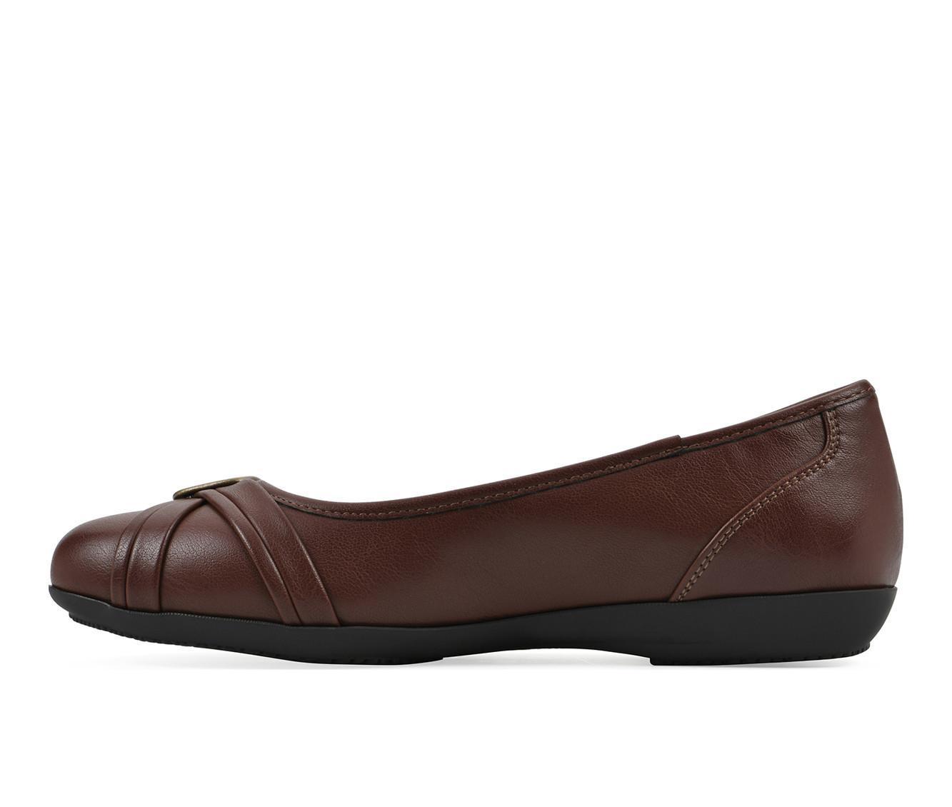 Women's Cliffs by White Mountain Calming Flats Product Image