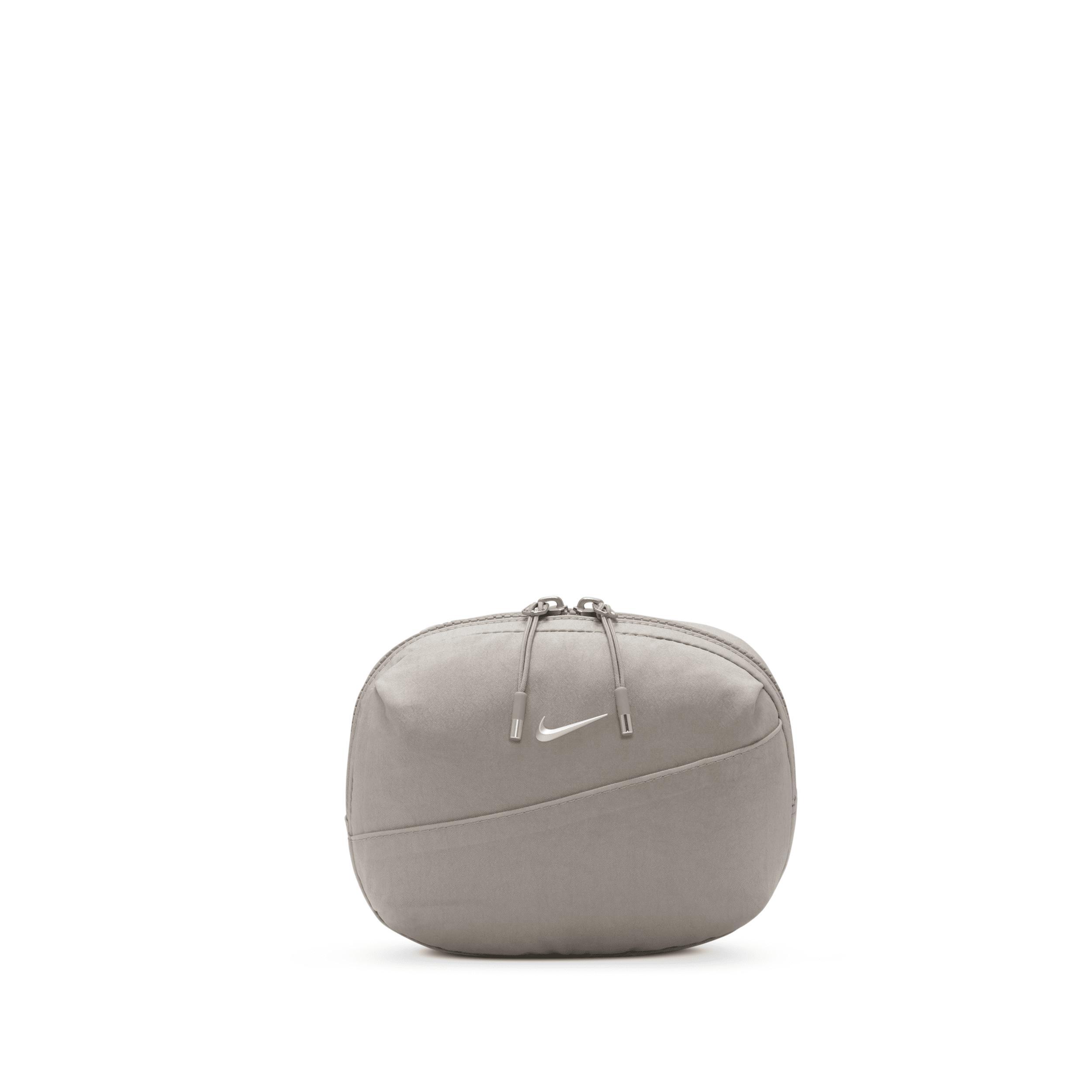 Nike Aura Crossbody Bag (2L) Product Image