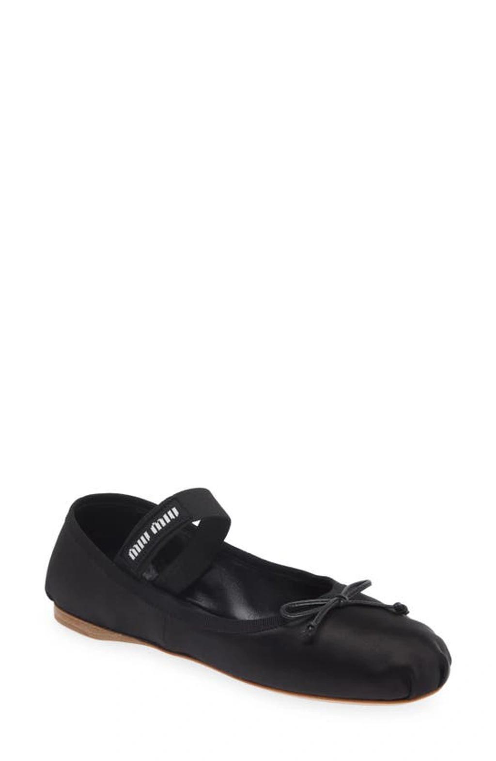 logo-strap ballerina shoes Product Image